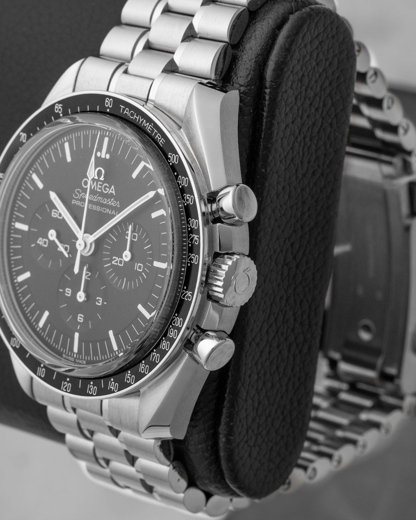 Omega Speedmaster Moonwatch 310.30.42.50.01.002