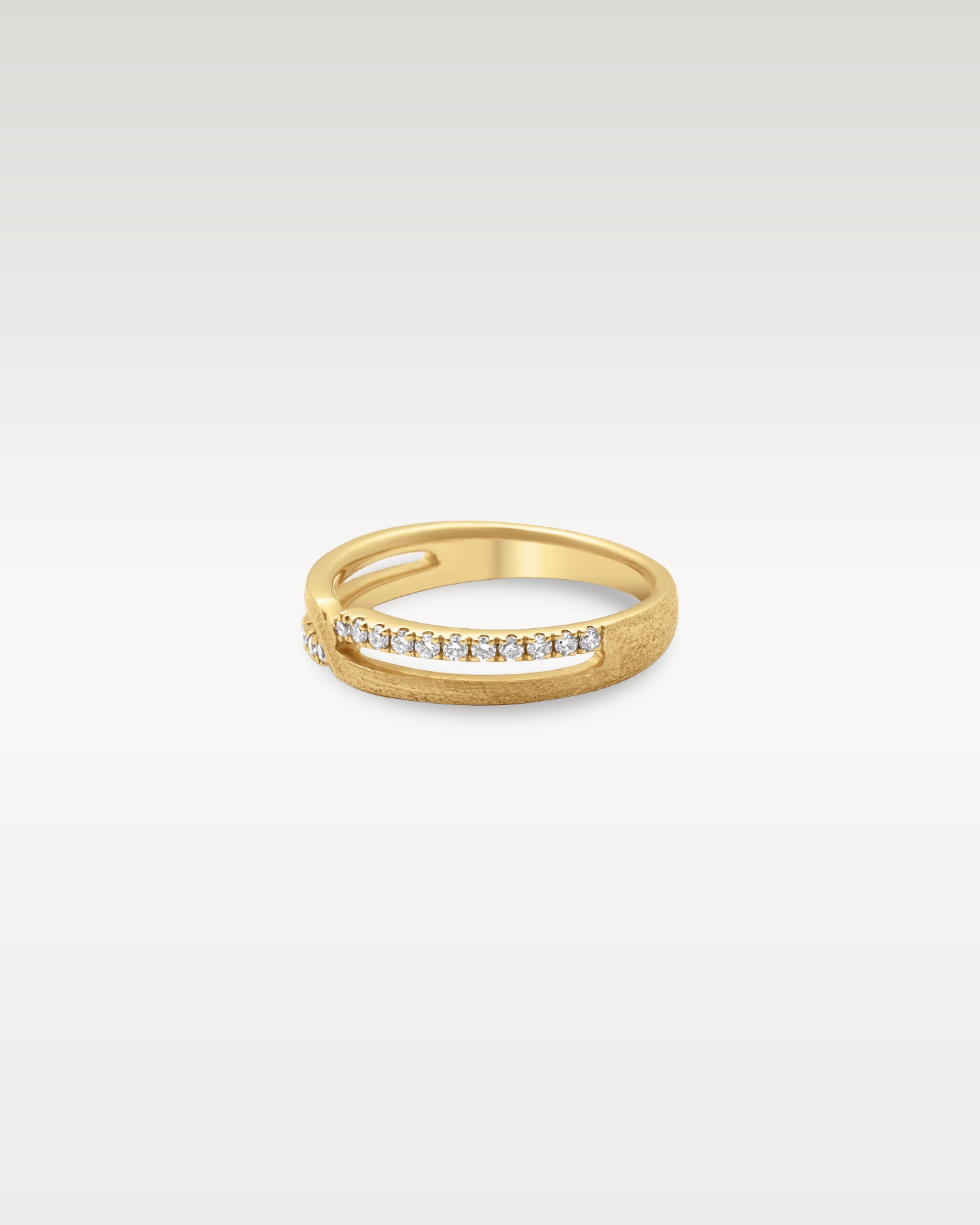Yellow Gold Diamond Intertwined Band | Noah's Fine Jewelry Frisco, TX