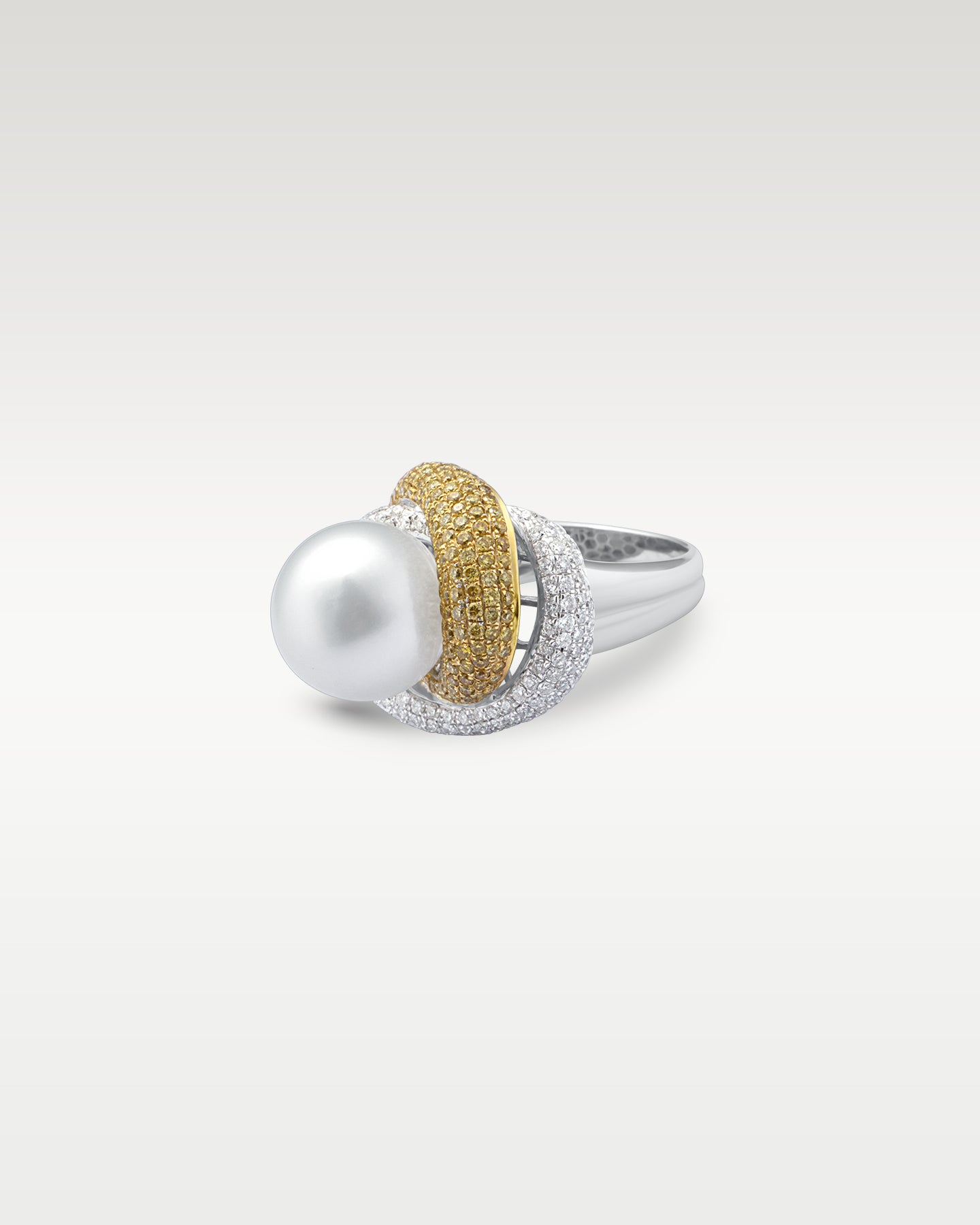 18k Gold & Steel Diamond Pearl Ring | Noah's Fine Jewelry Frisco, Texas