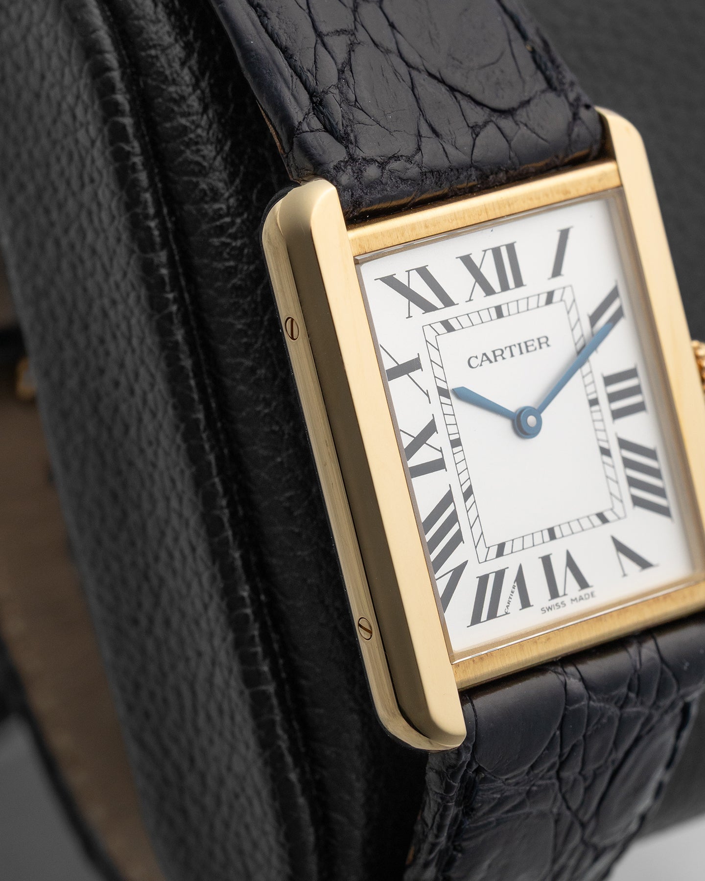 Yellow Gold Cartier Tank Solo W5200004 | Noah's Fine Watches Frisco TX