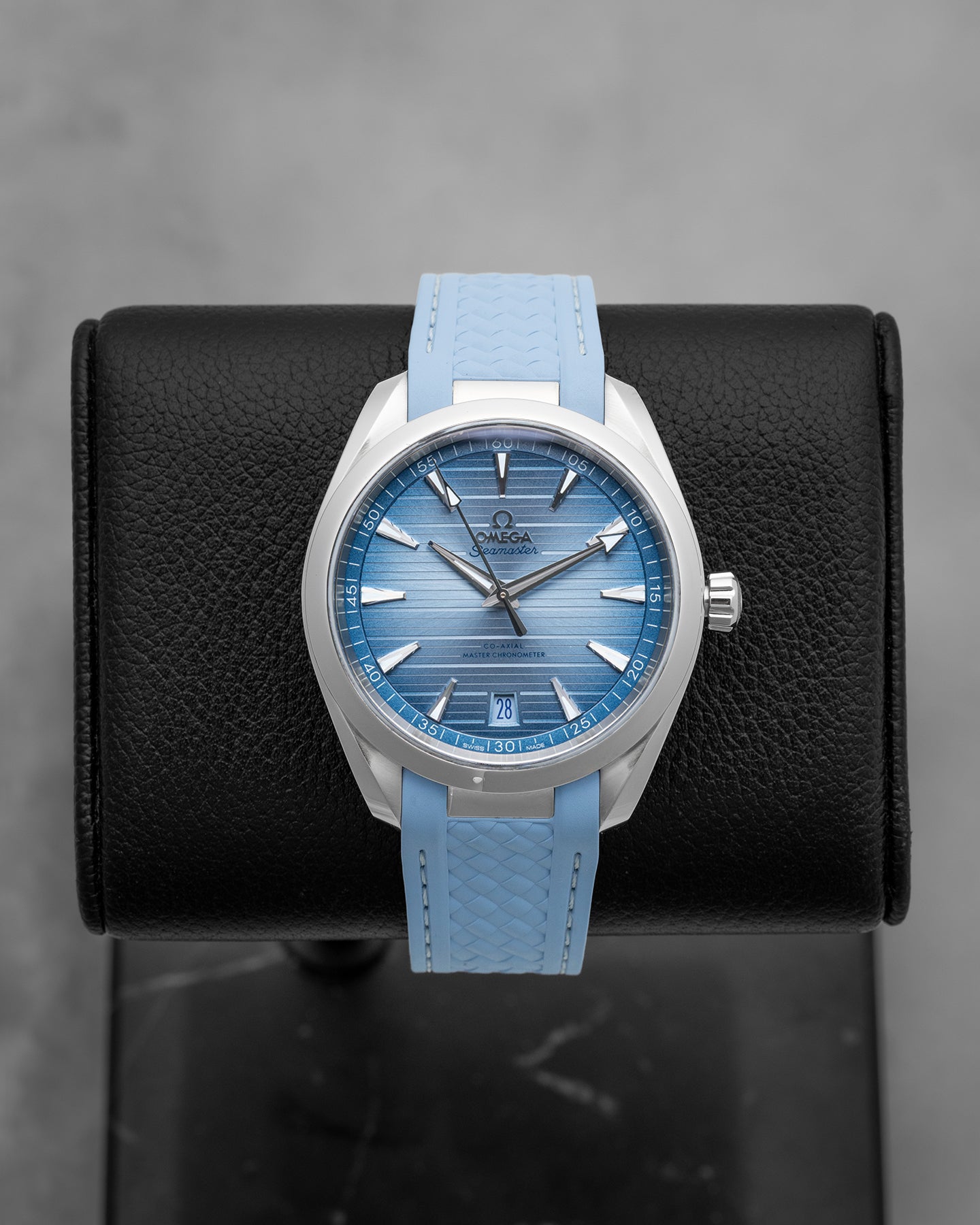 Summer Blue Omega Seamaster Aqua Terra | Noah's Fine Watches Dallas, TX