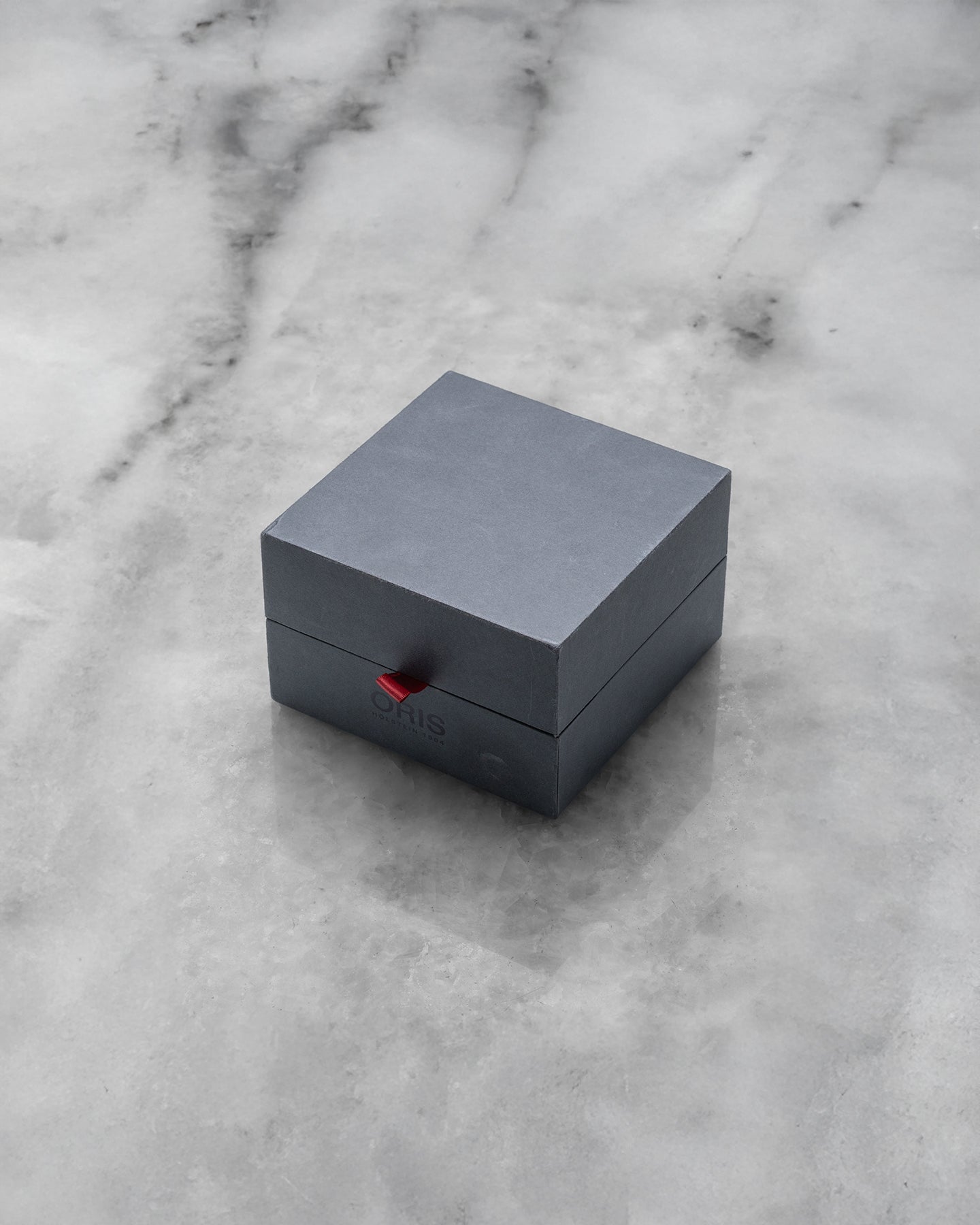 Green Oris Aquis Date 01 733 7732 4157-07 8 21 05PEB | Noahs Fine Watches Dallas, Texas