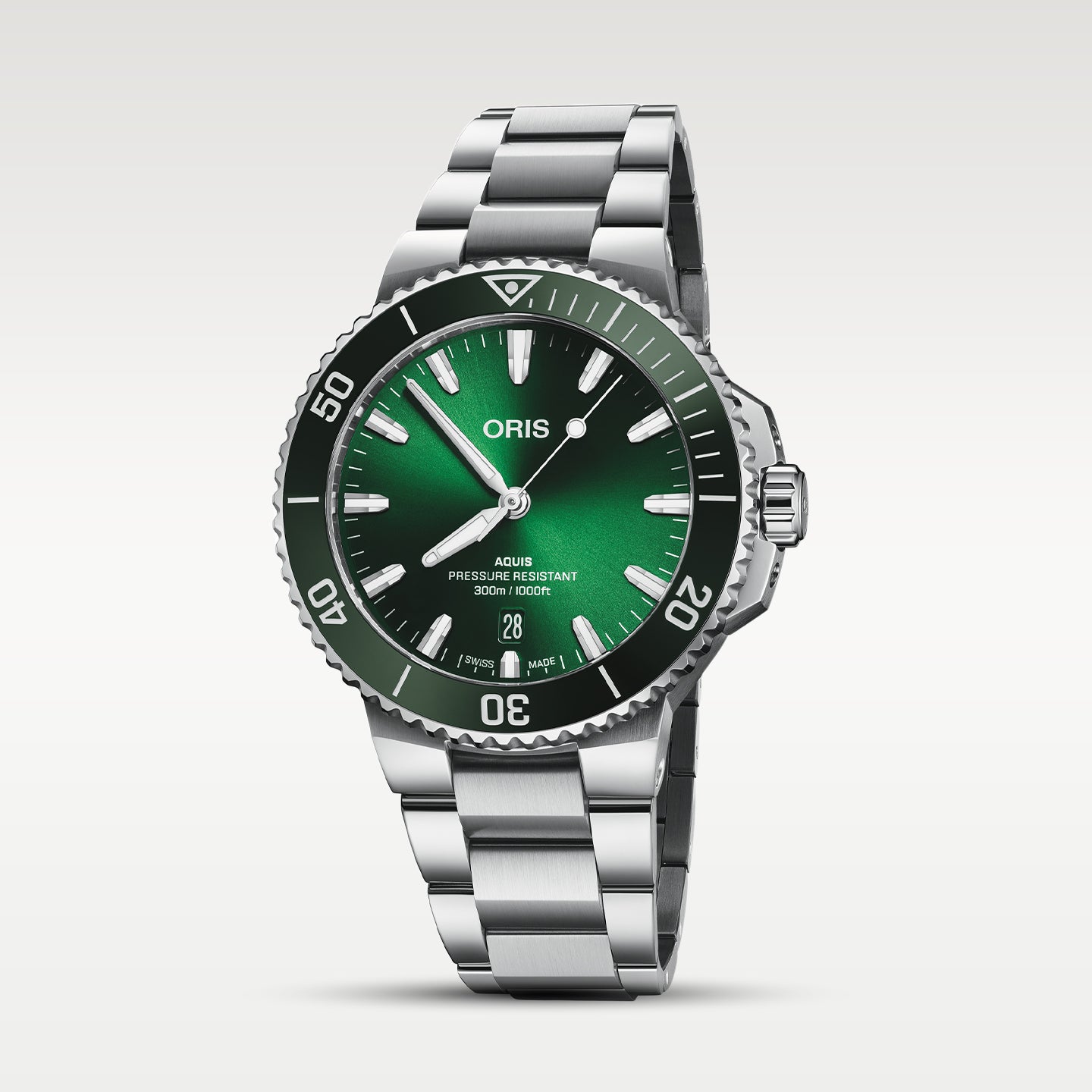 41.5mm Green Oris Aquis Date | Noah's Fine Watches Dallas, Texas