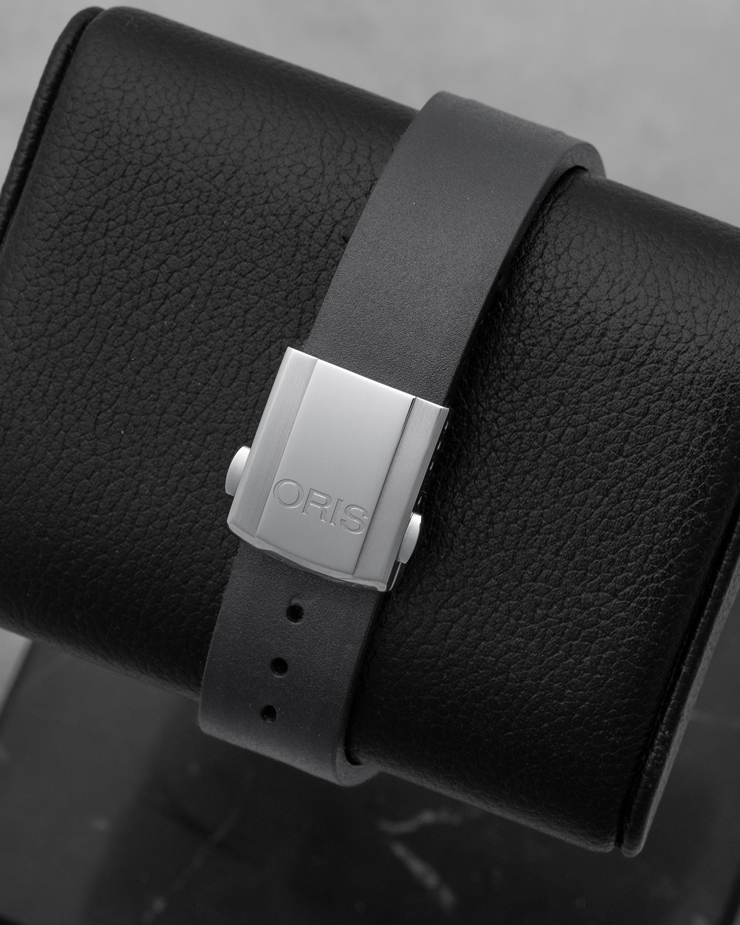 Oris Aquis Date Calibre 400 01 400 7769 4135 | Noah's Fine Watches Dallas, Texas