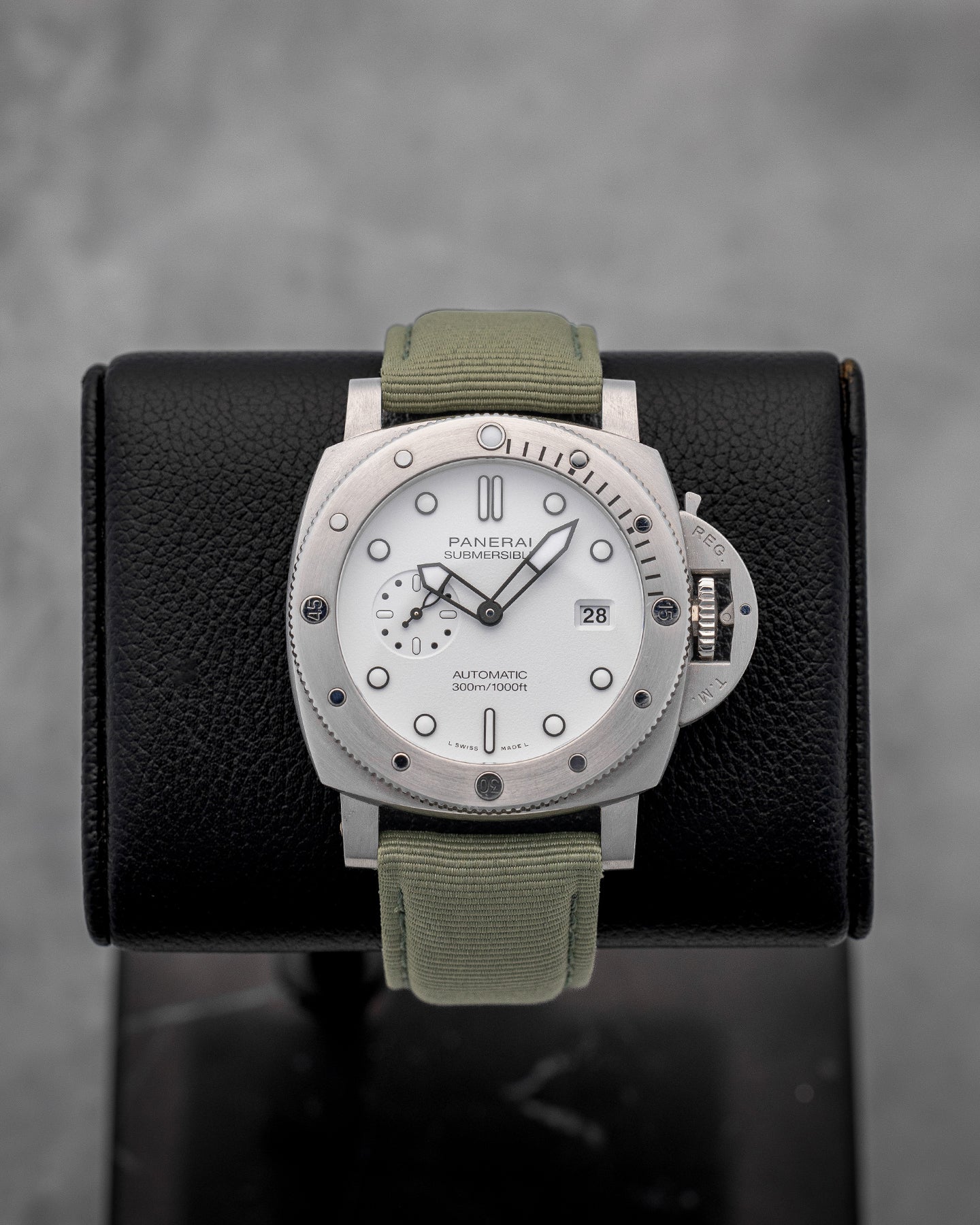 Panerai Submersible Quaranta Quattro PAM01226 Watch | Noah's Fine Watches and Jewelry