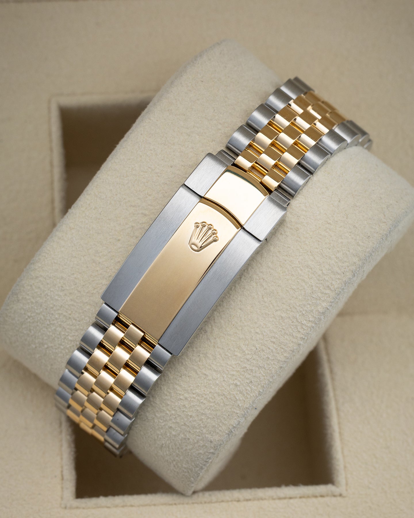 Rolex Datejust 126233 Roman Dial | Jewelry Store Frisco, Texas