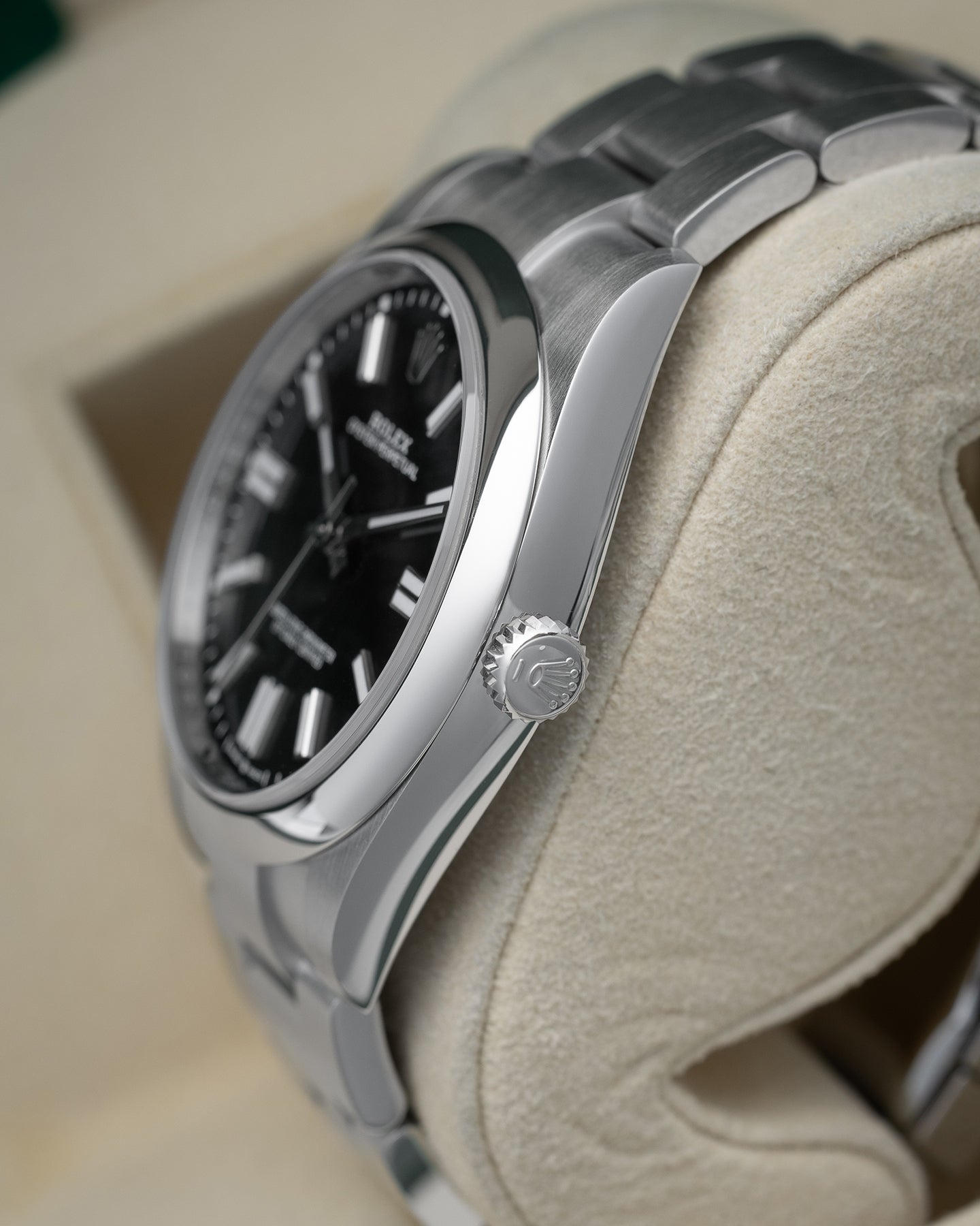 Rolex Oyster Perpetual 124300