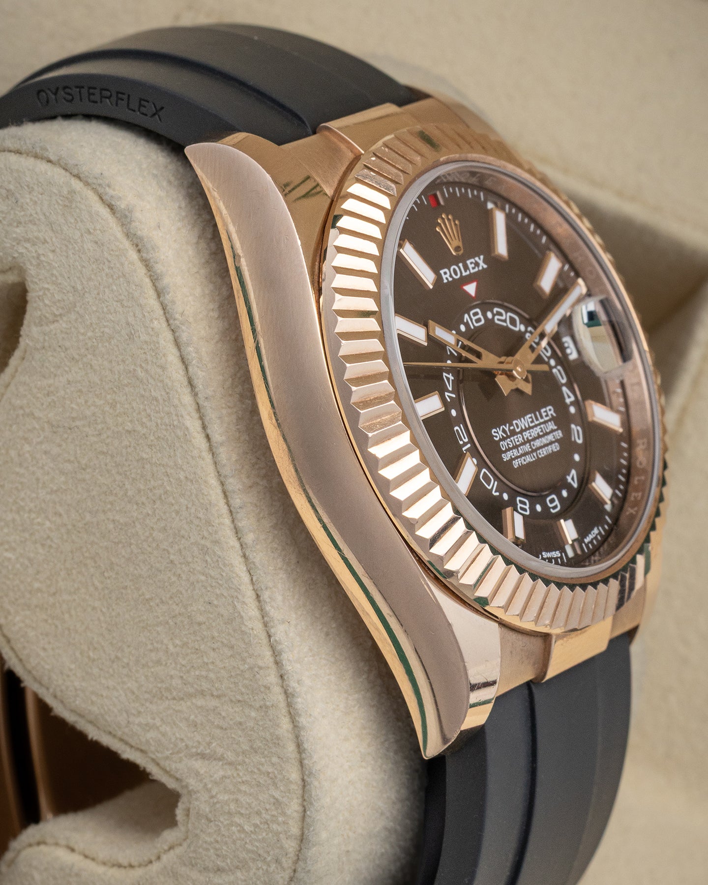 Rolex Sky-Dweller 326235