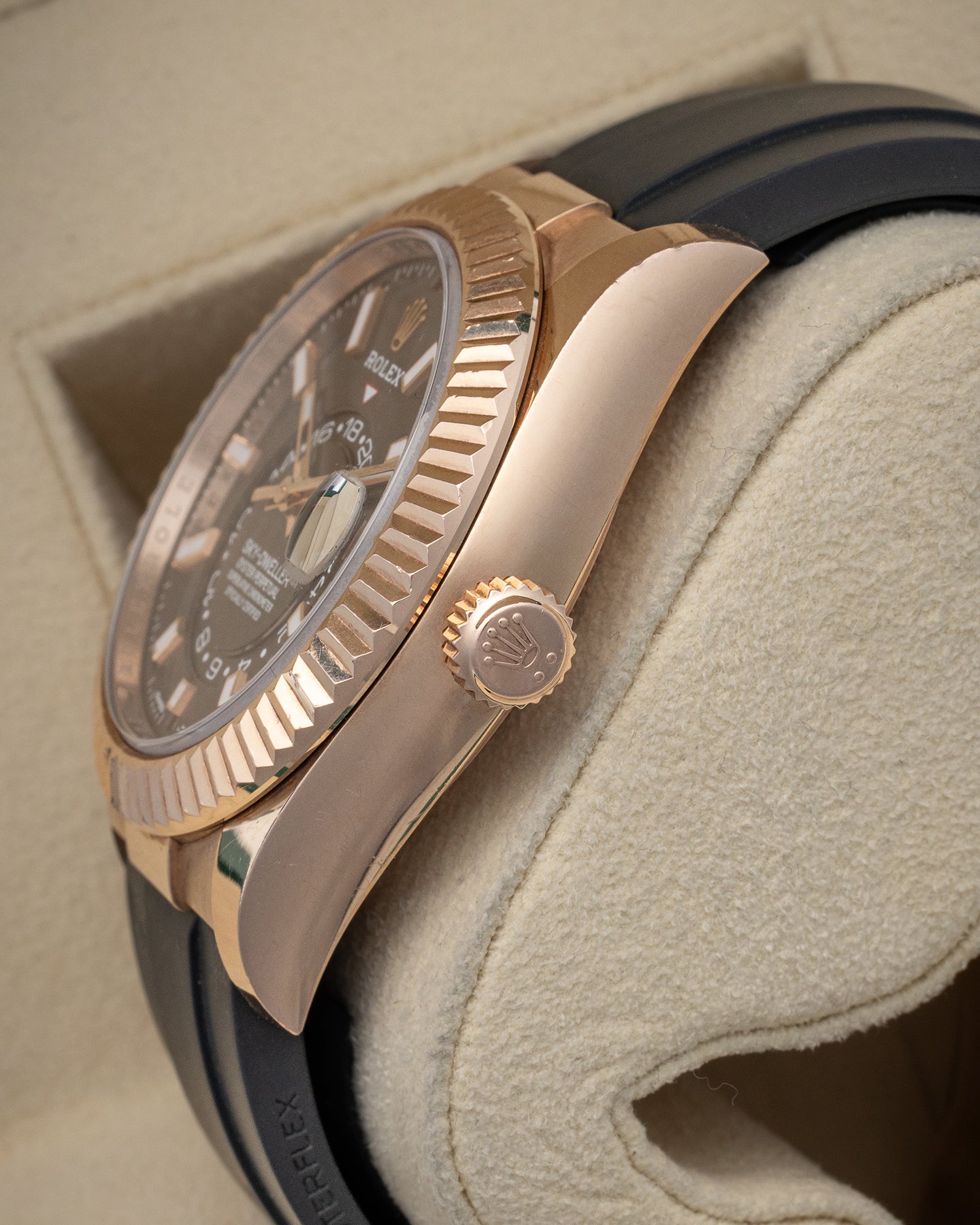 Rolex Sky-Dweller 326235