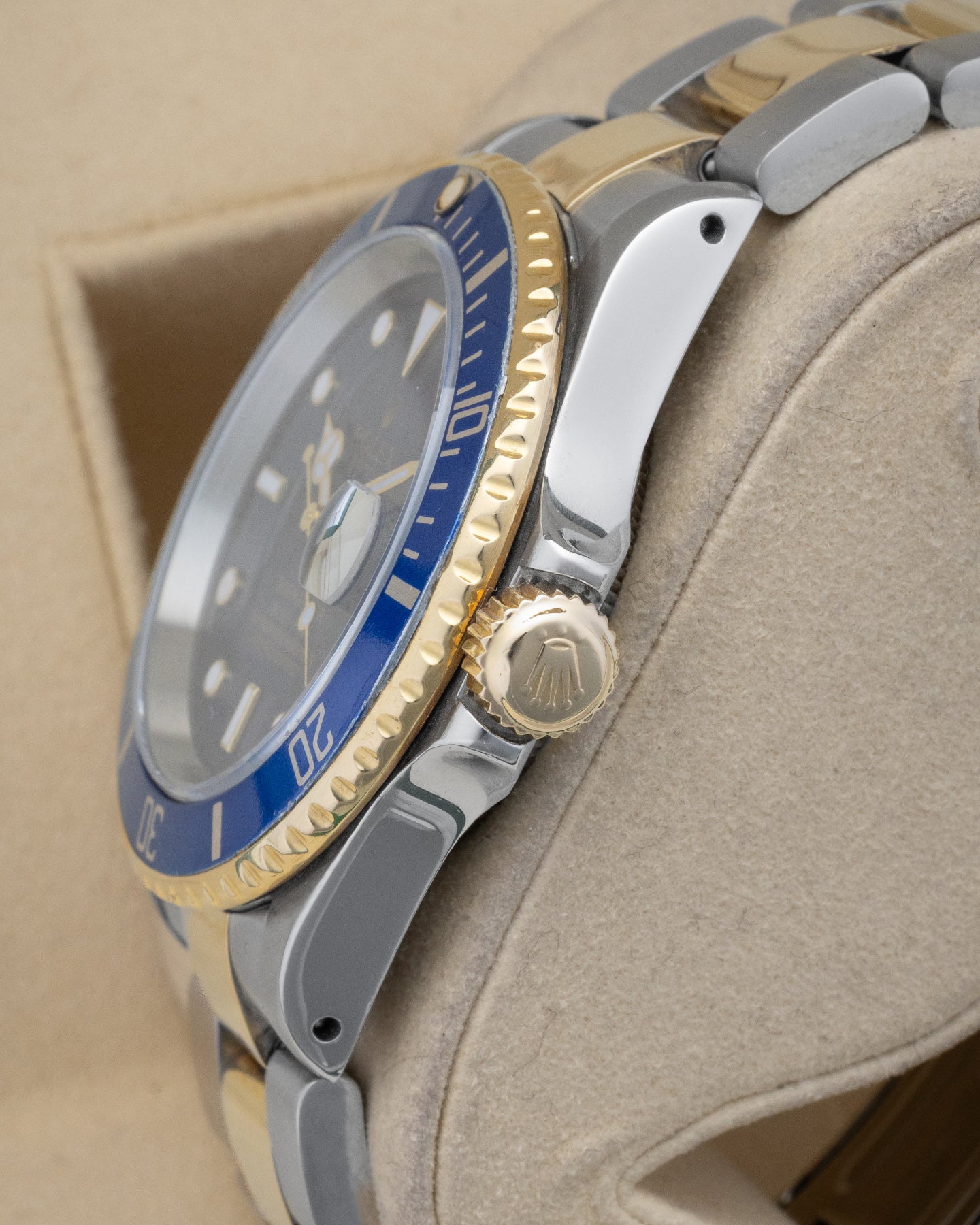 Submariner 16613 Rolex Watch | Noah's Fine Watches and Jewelry Dallas
