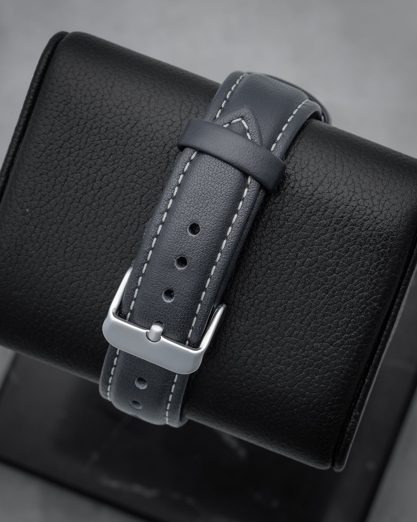 Swatch MoonSwatch Mission to the Moon SO33M100 | Noah's Fine Watches Dallas, Texas