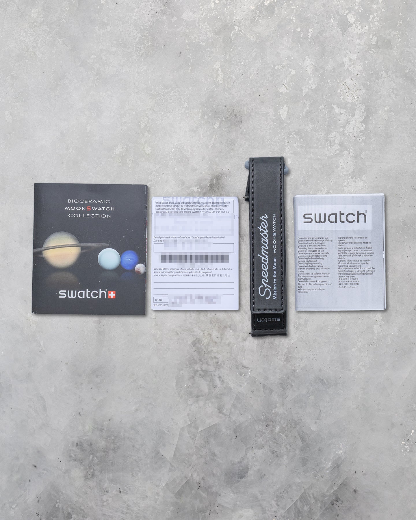 Swatch MoonSwatch Mission to the Moon SO33M100 | Noah's Fine Watches Dallas, Texas