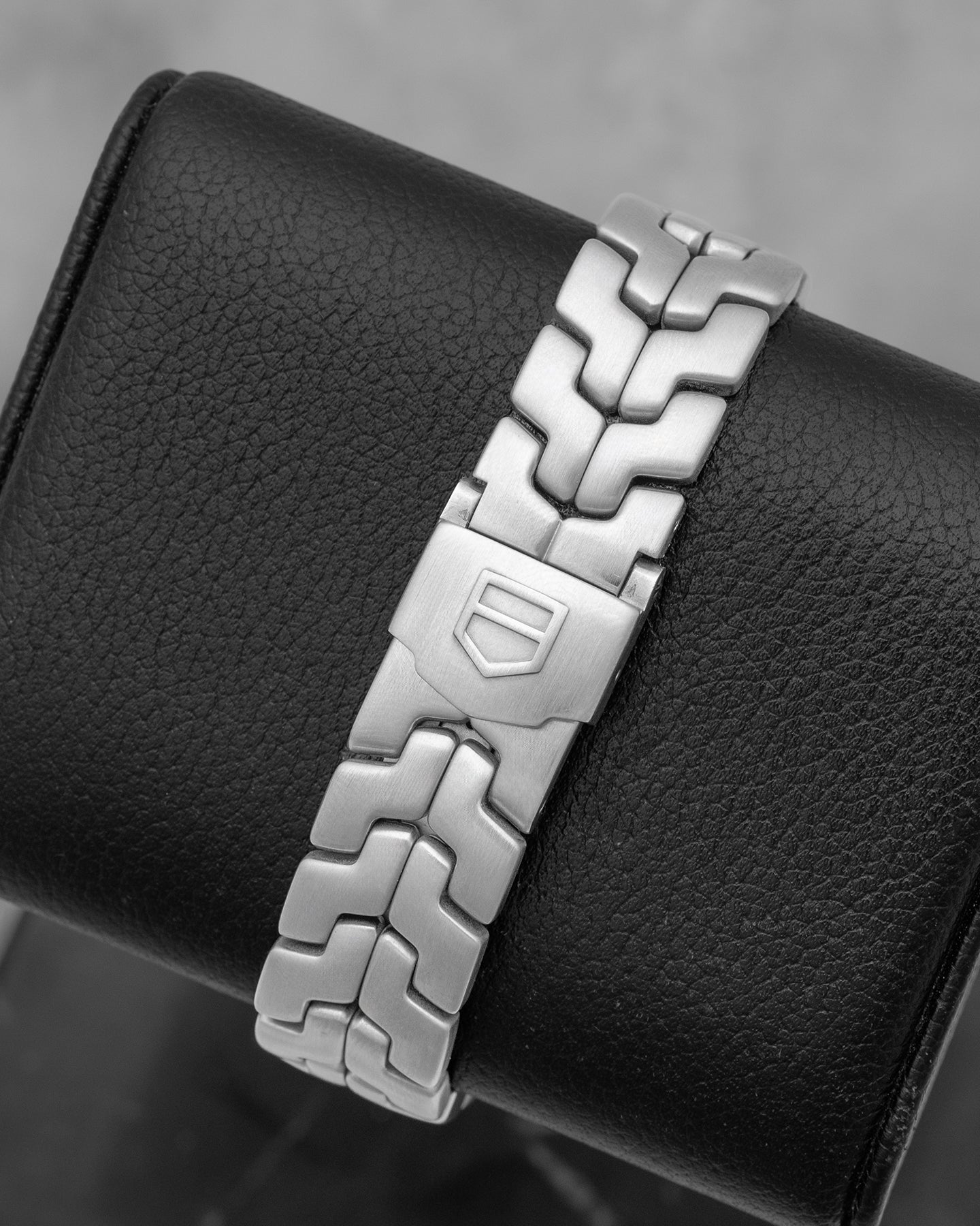 TAG Heuer Link Quartz WT1212 | Noah's Fine Watches and Jewelry