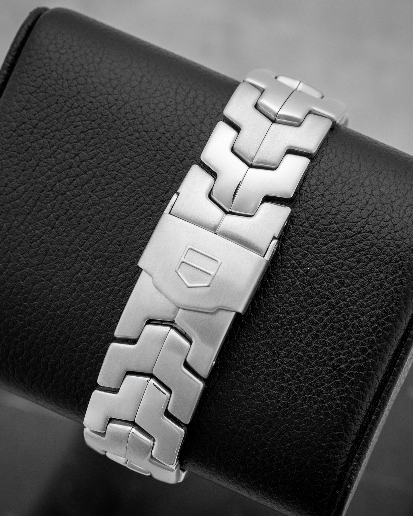 Tag Heuer Link Quartz WJ1113 Black Diamond Watch | Noah's Fine Watches and Jewelry