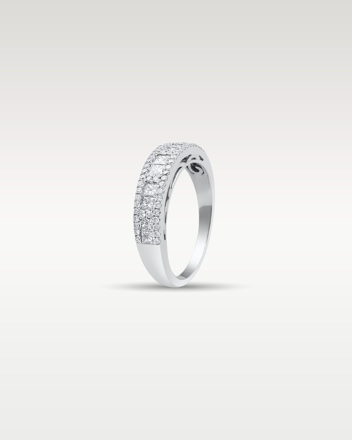 14k White Gold Round Princess Cut Diamond Band | Noah's Fine Jewelry TX