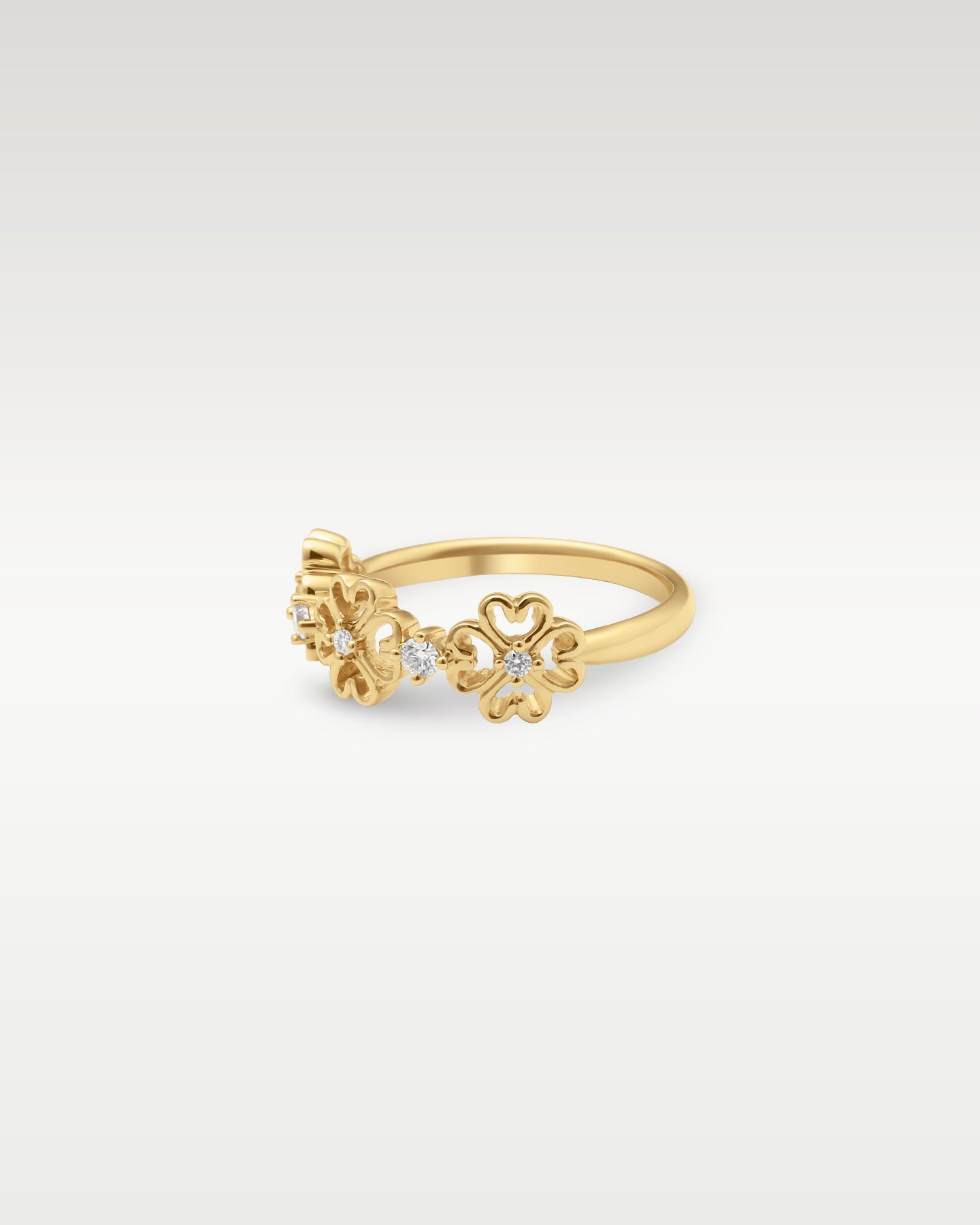 14k Yellow Gold Three Flower Diamond Ring | Noah's Fine Jewelry TX