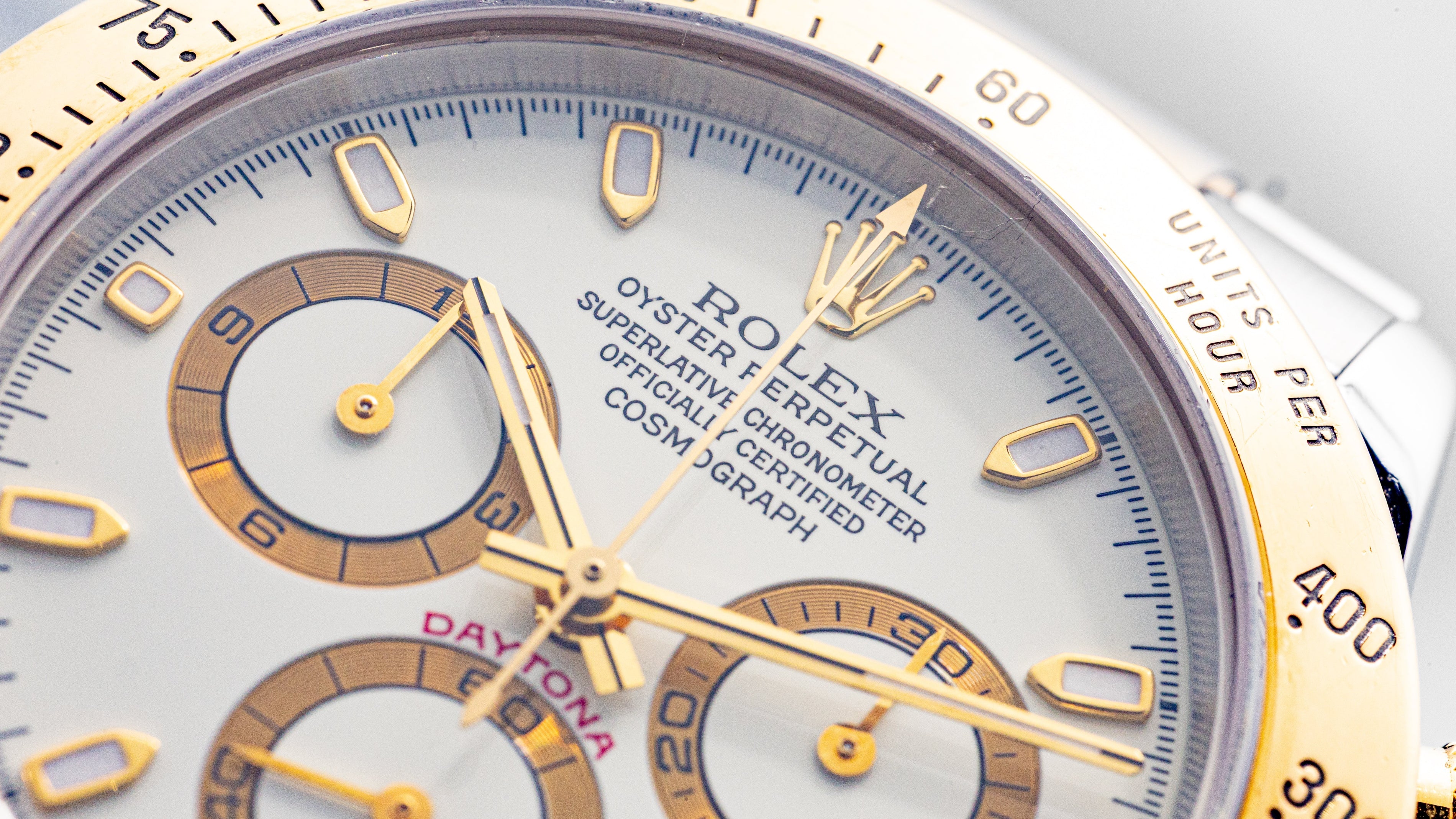 Buying Vintage Watches: What Patina, Originality & Service History Tell You