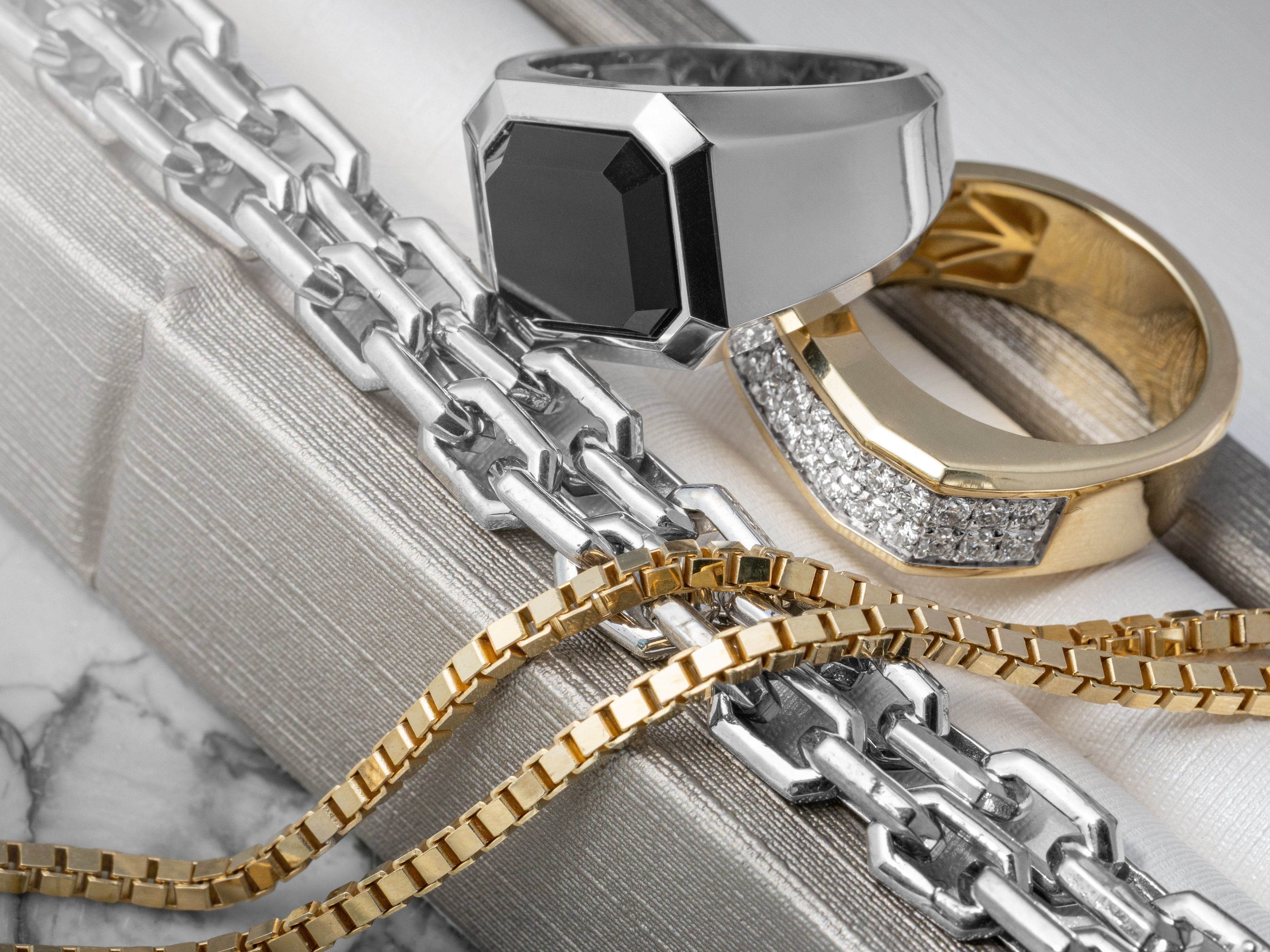 How to Mix Gold and Silver Jewelry | Noahs Fine Jewelry and Watches Texas