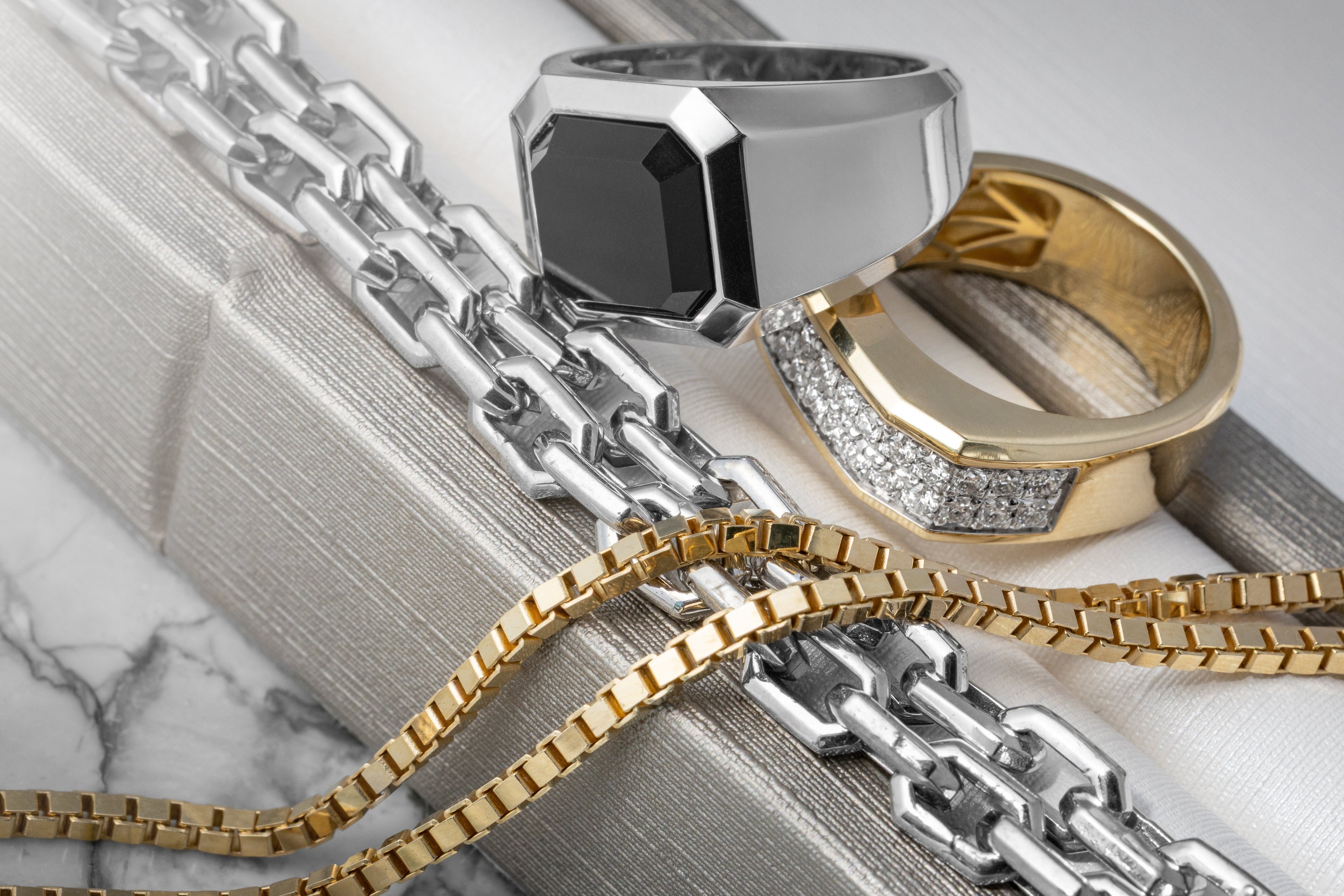 How to Mix Gold and Silver Jewelry | Noahs Fine Jewelry and Watches Texas