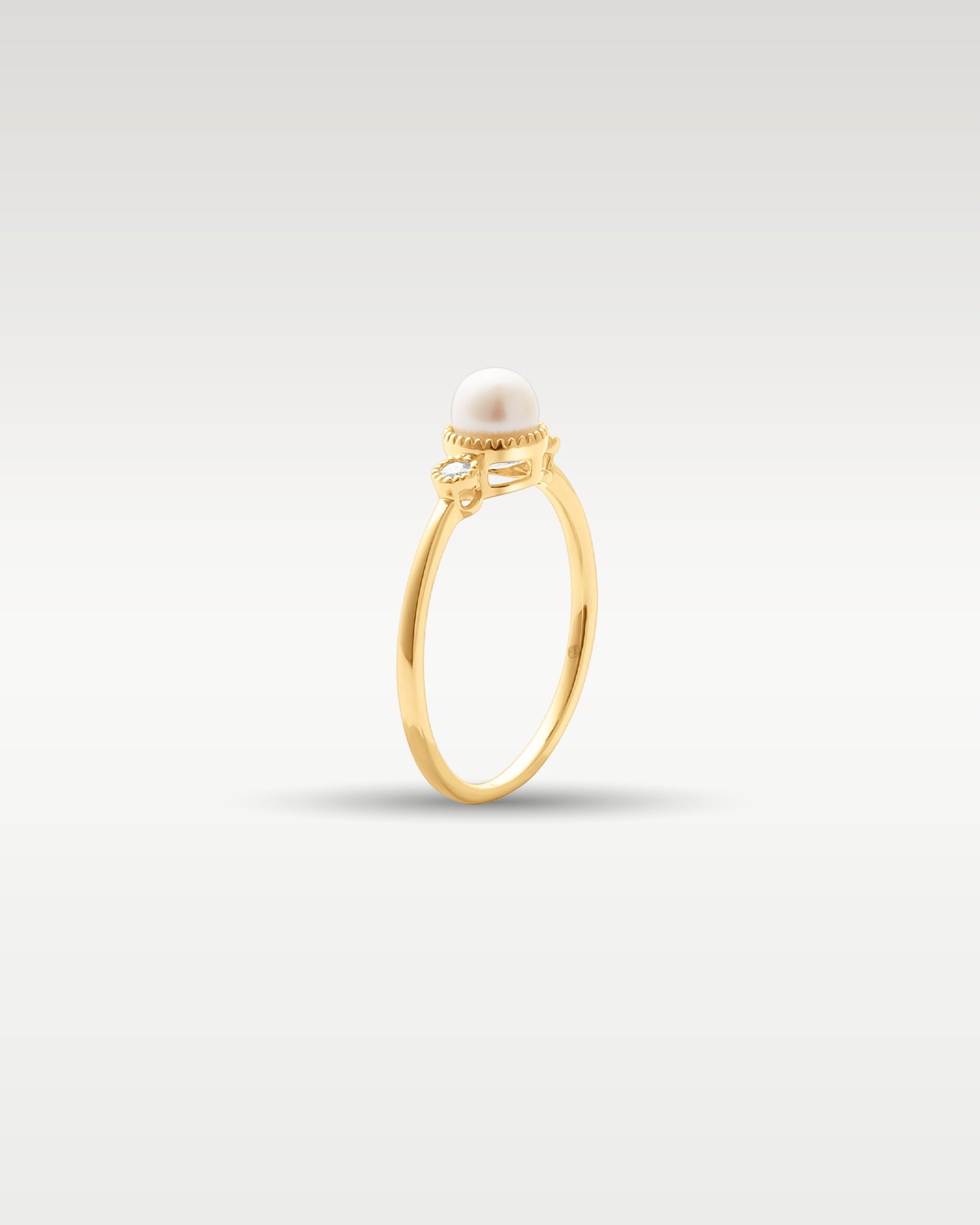 14k Yellow Gold Freshwater Pearl Diamond Ring | Noah's Fine Jewelry Dallas, Texas