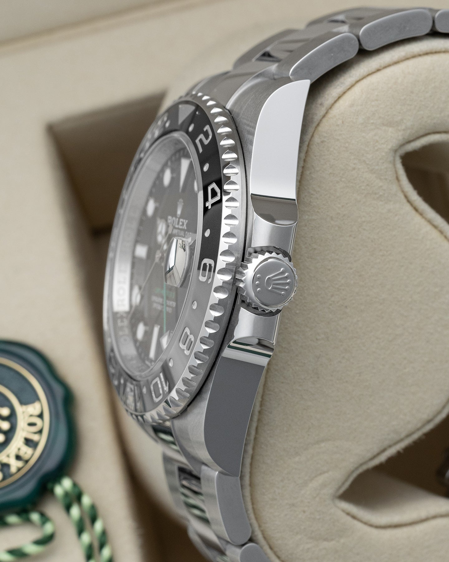 Rolex GMT-Master II 126710GRNR