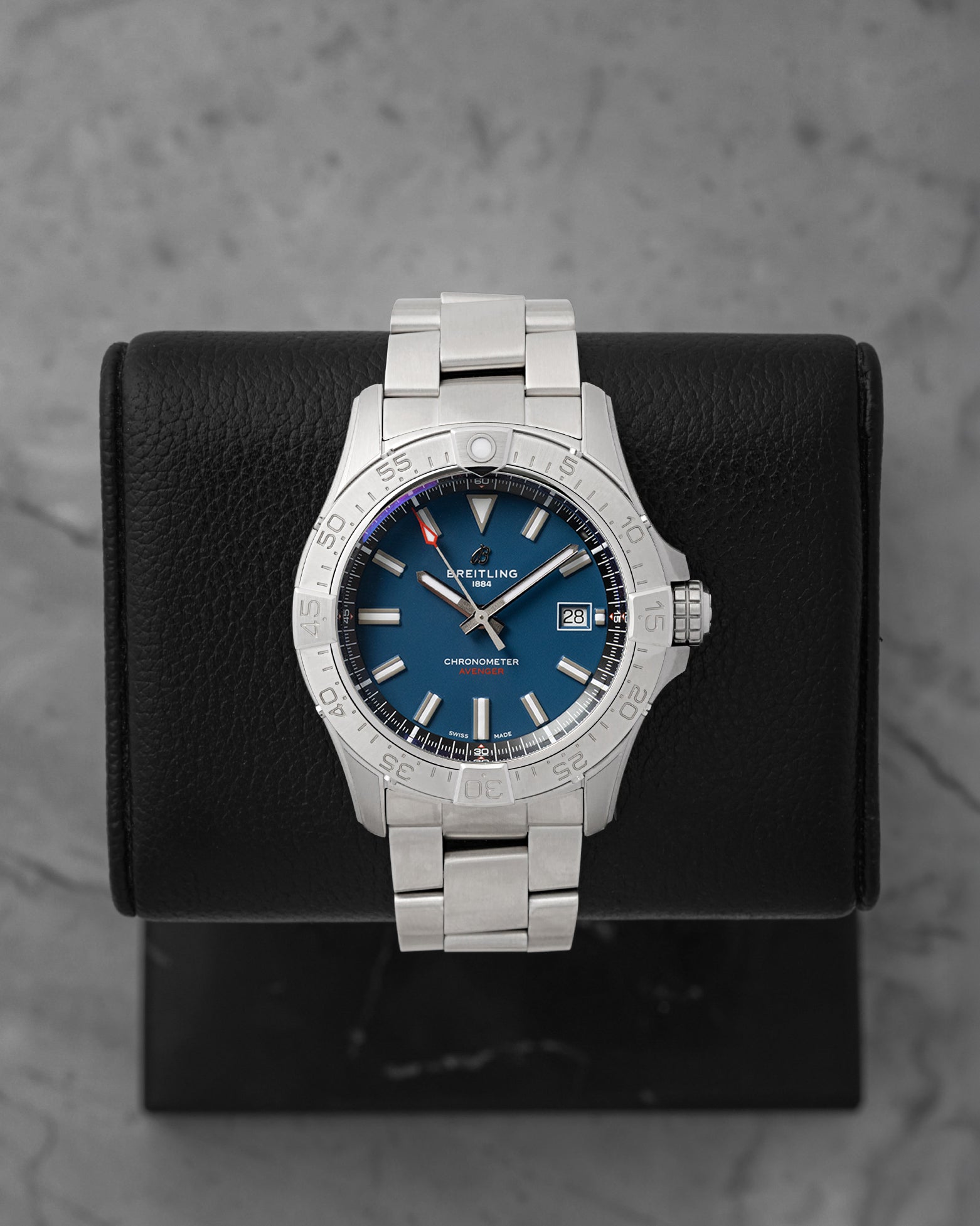 Breitling Avenger Automatic 42 A17328