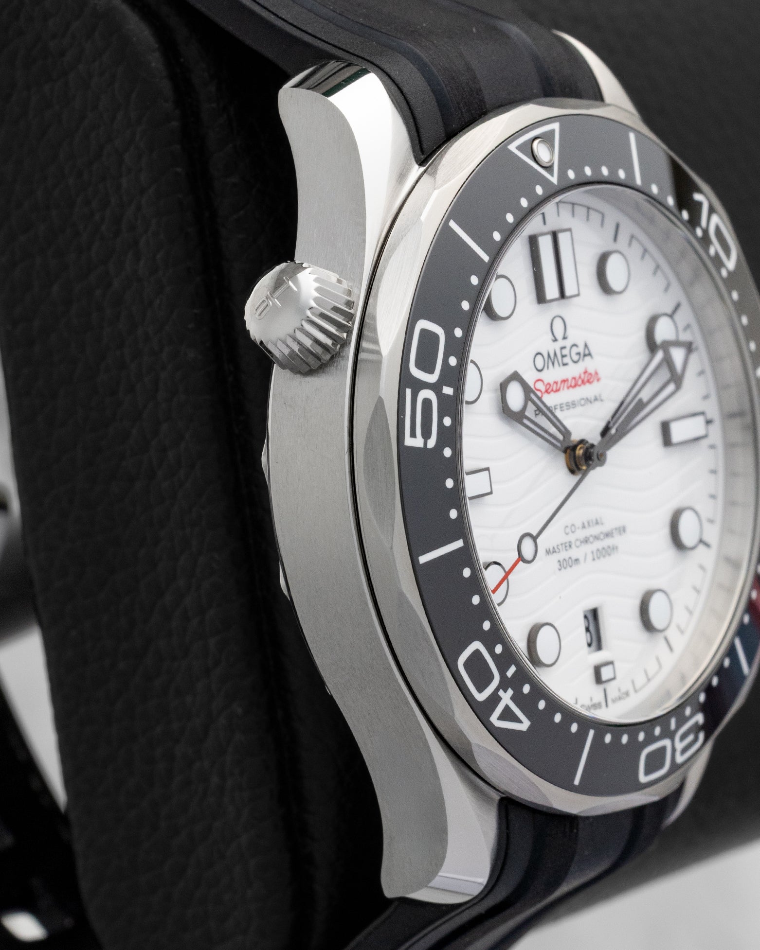 Omega Seamaster Diver 300M | Noah's Fine Watches & Jewelry