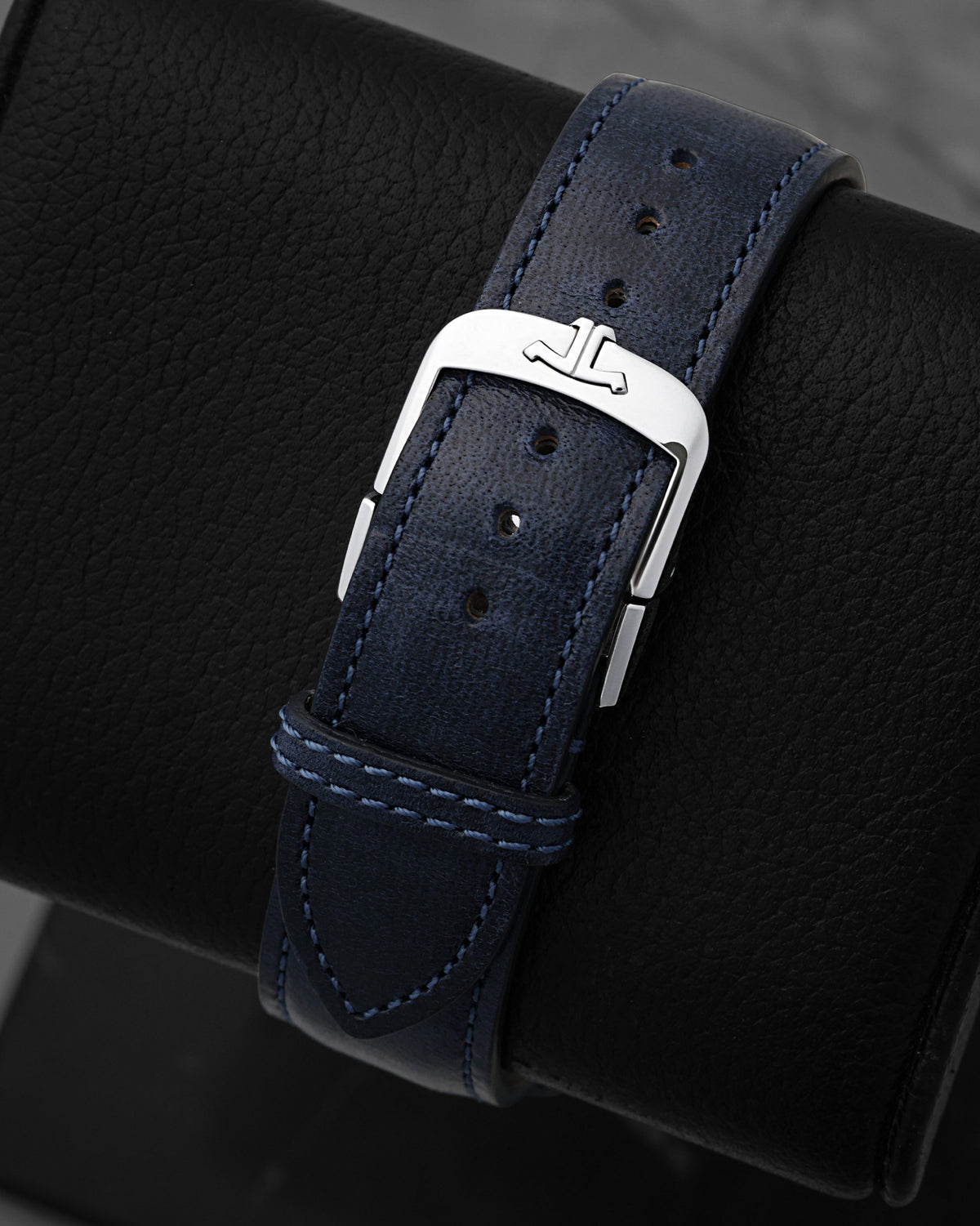 Jaeger-LeCoultre Master Control Date Q4018480 | Noah's Fine Watches & Jewelry