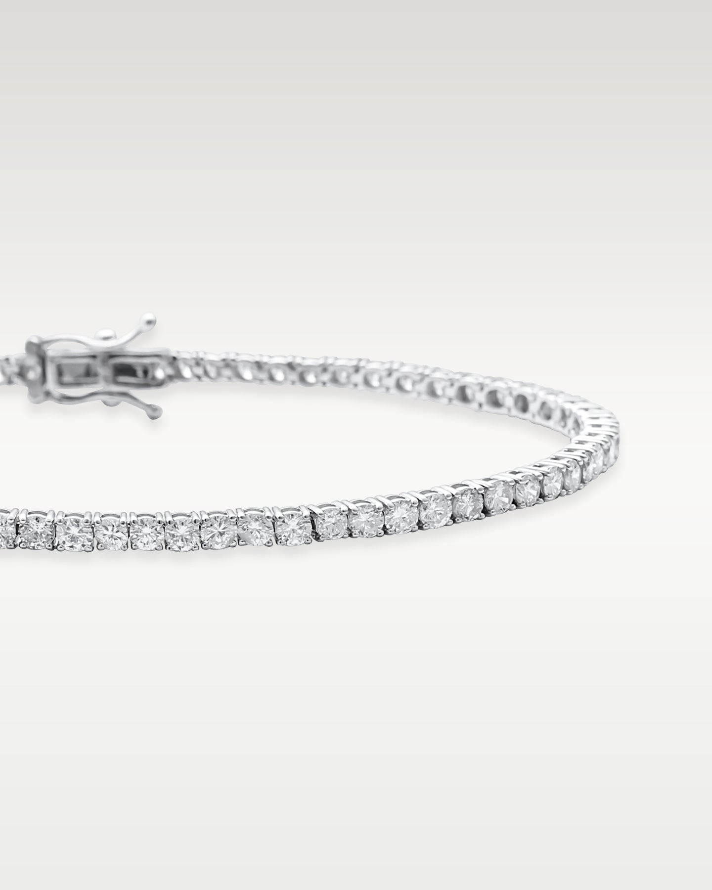 Women's White Gold Tennis Bracelet 4.00ct | Noah's Fine Watches & Jewelry