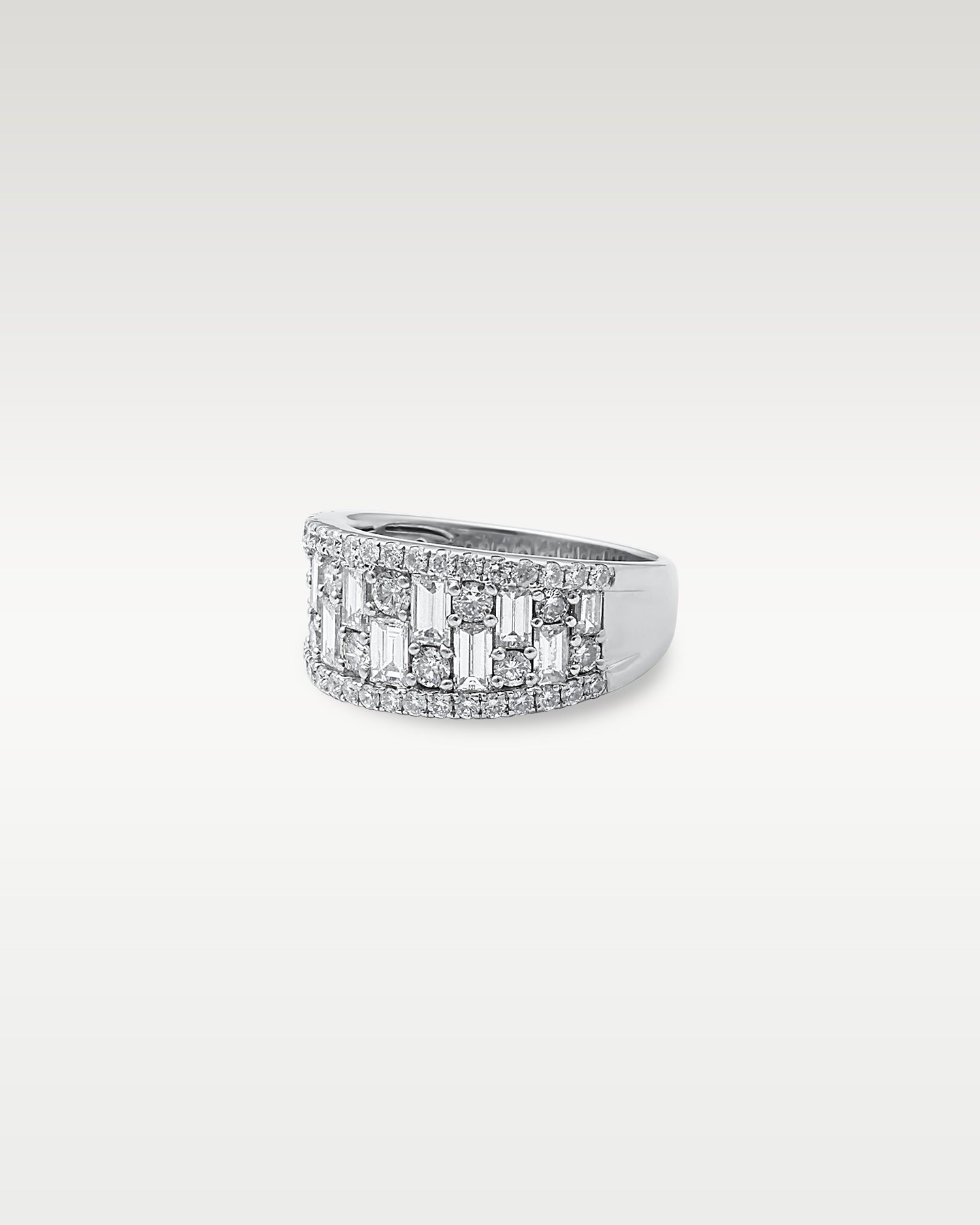 White Gold Baguette and Round Diamond Ring | Noah's Fine Jewelry Frisco