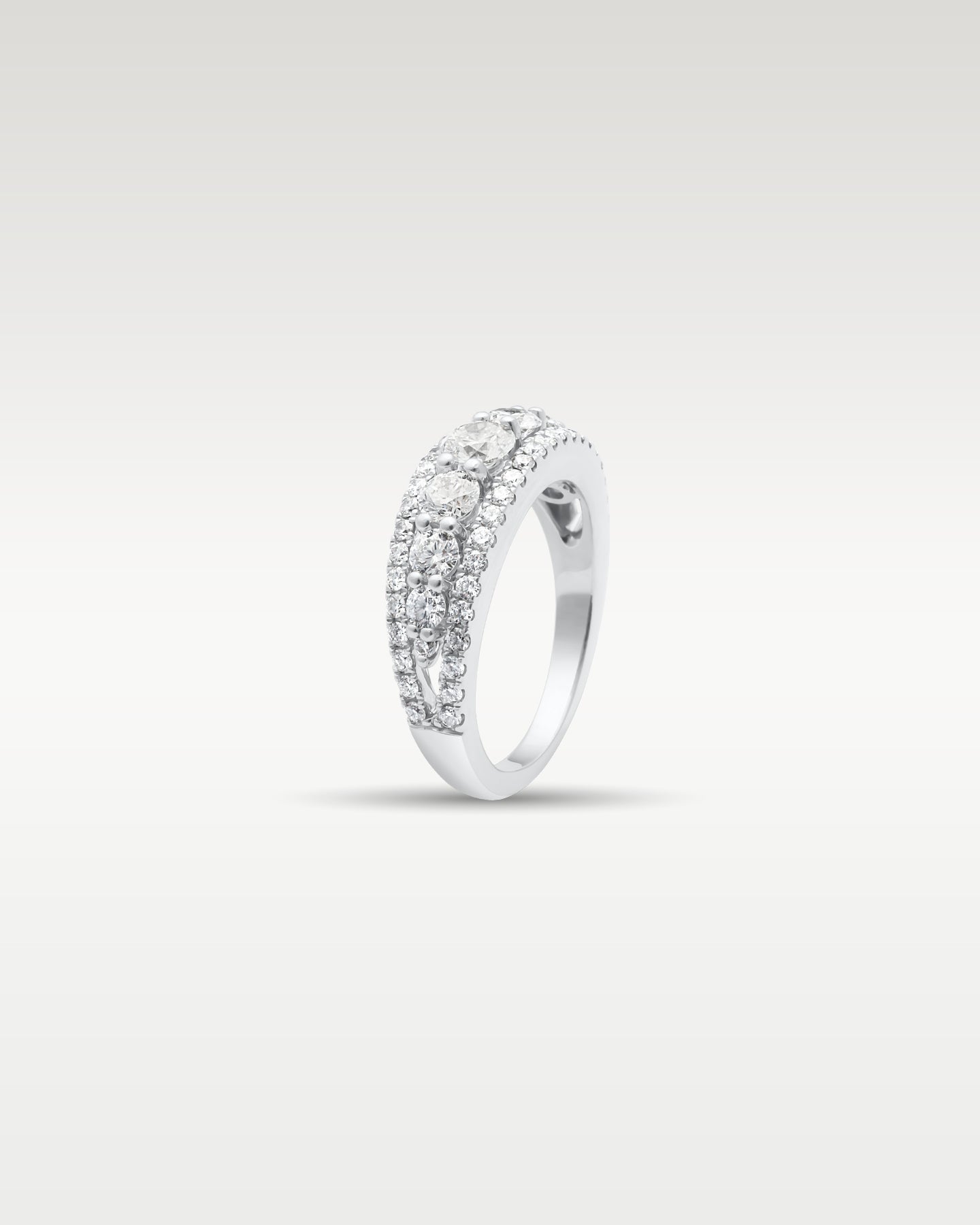 14k White Gold Leo Diamond Ring | Noah's Fine Jewelry Frisco TX