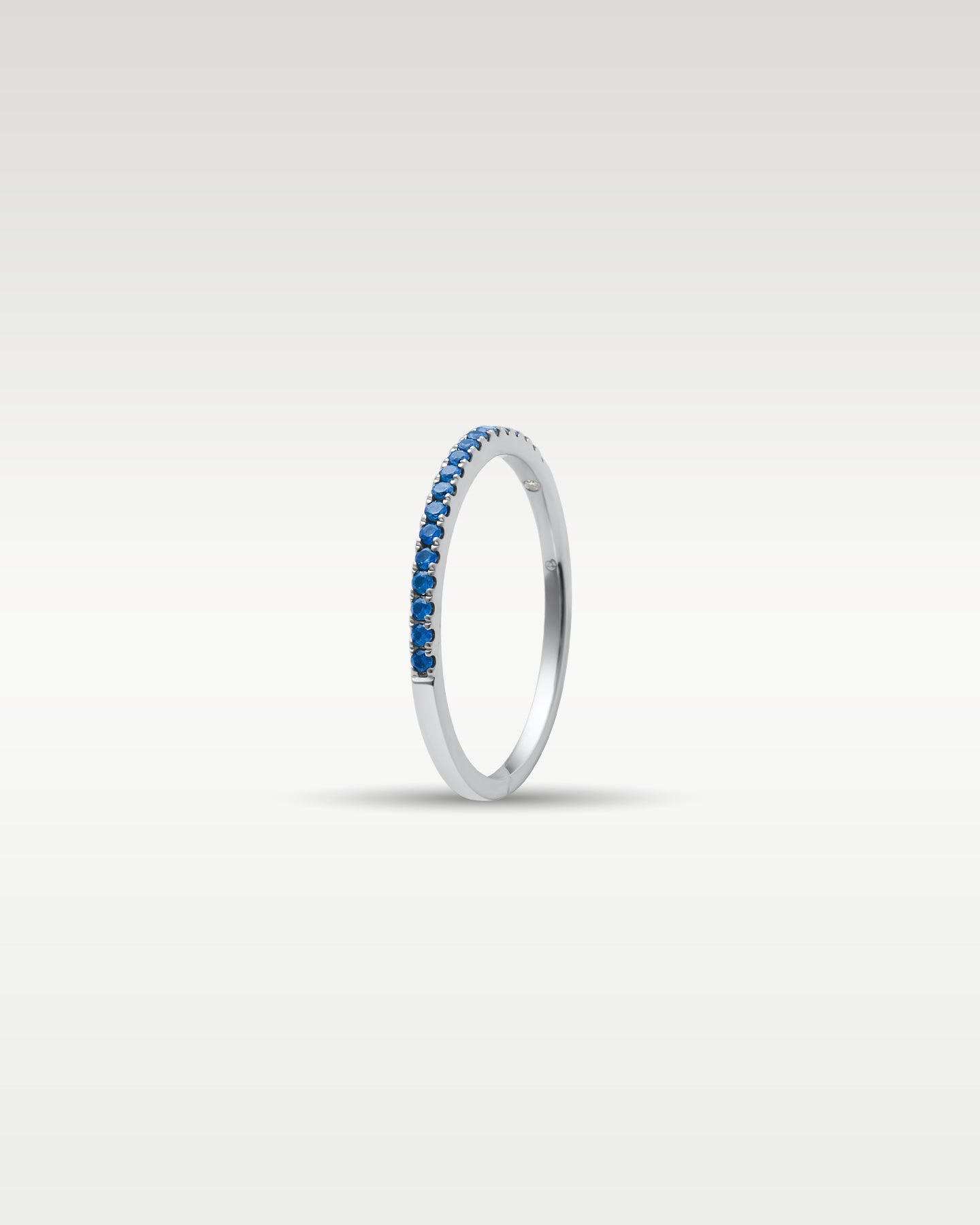 14k White Gold Sapphire Band | Noah's Fine Jewelry Frisco, TX