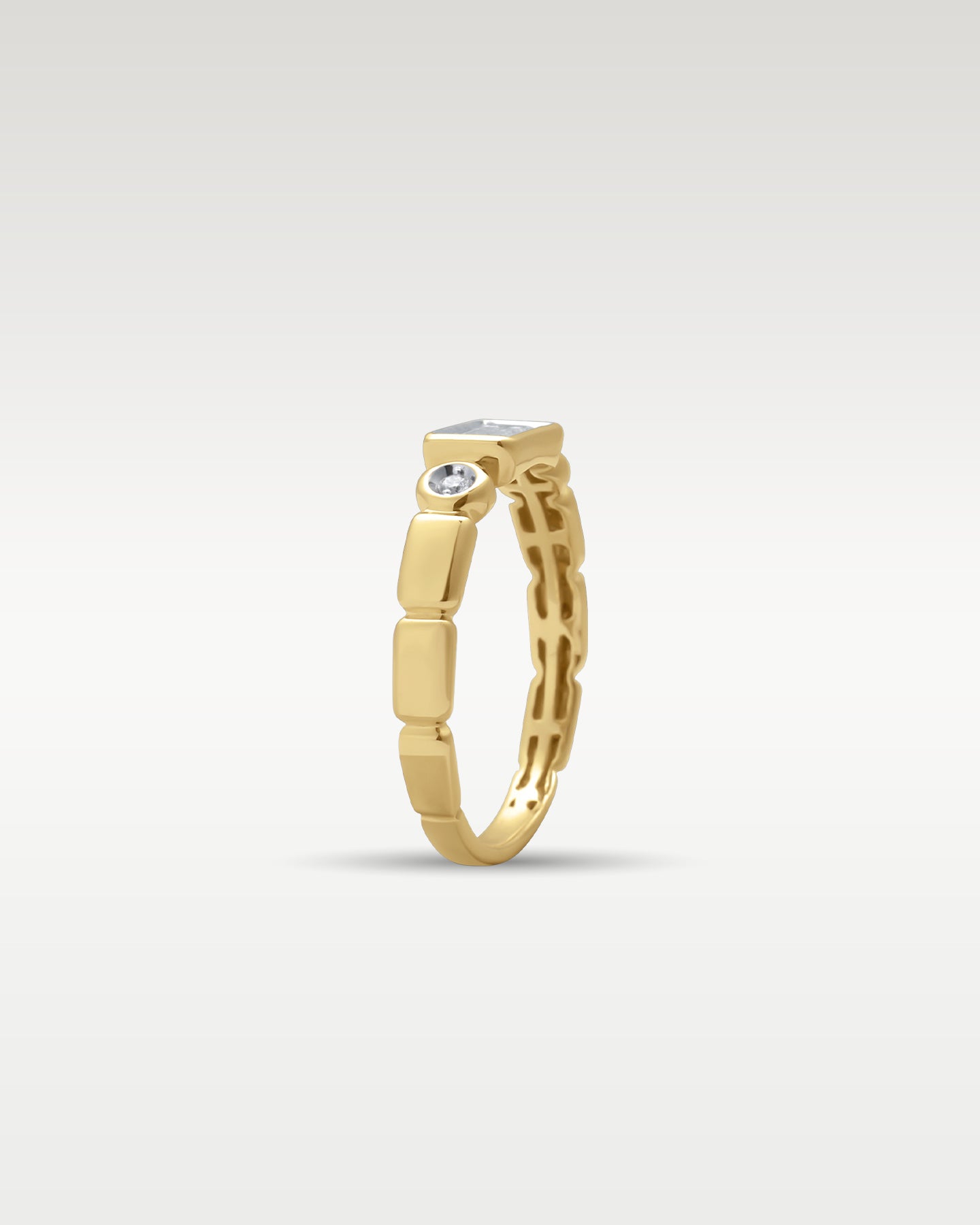 14k Yellow Gold Baguette Diamond Ring | Noah's Fine Jewelry Frisco, Texas