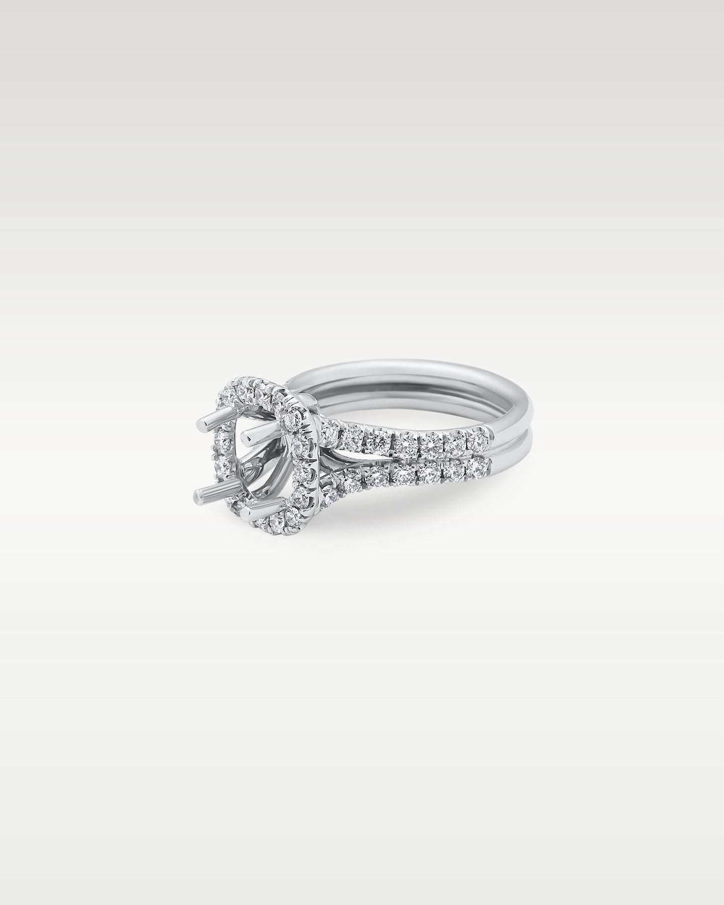 18K White Gold 1.12ct Diamond Semi-Mount Ring Setting