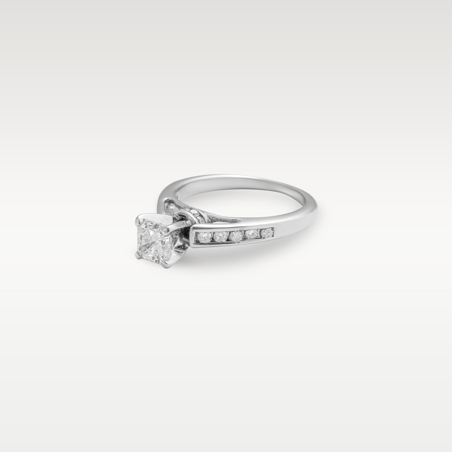 White Gold Radiant Cut Diamond Engagement Ring | Noah's Fine Jewelry and Watches