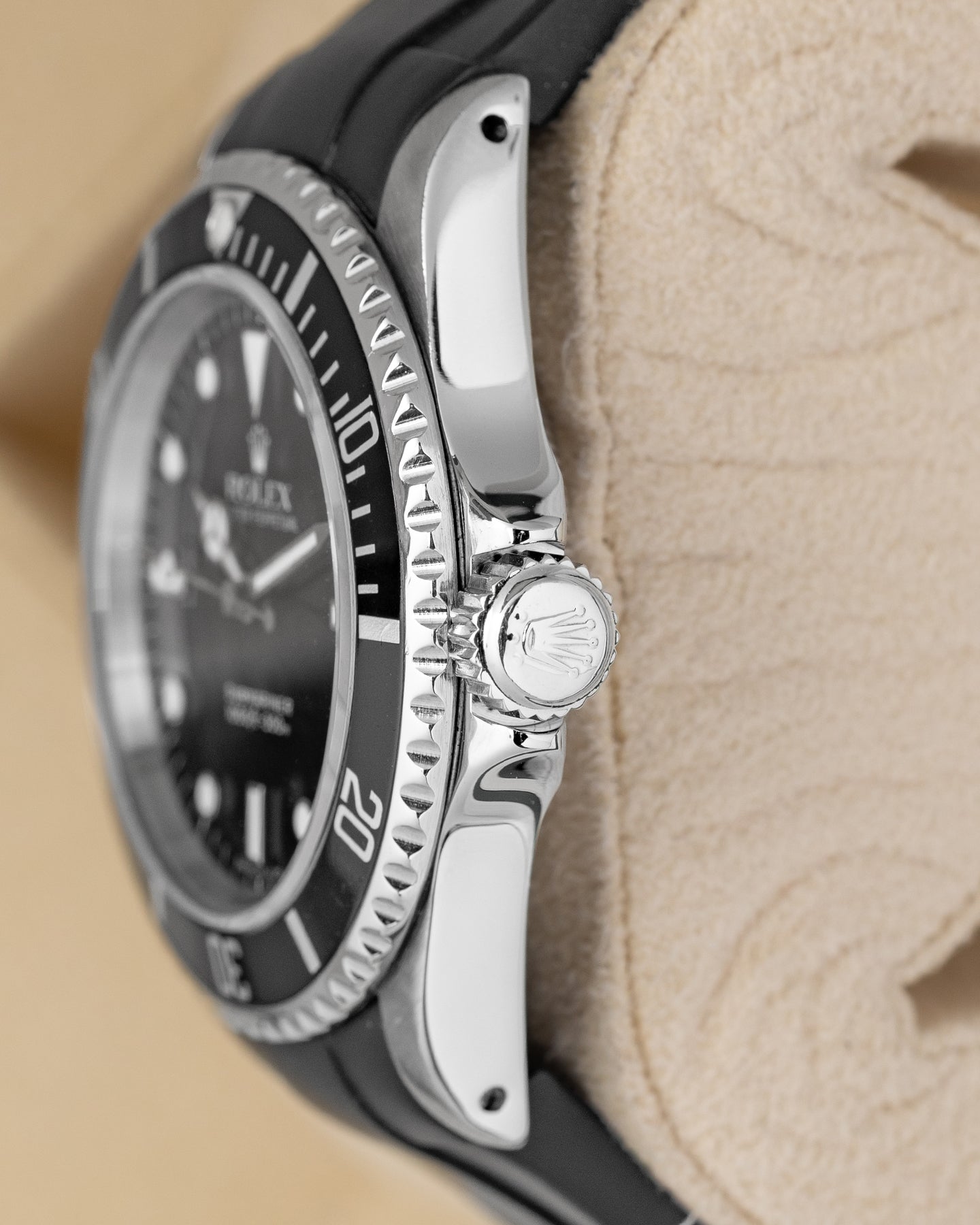 1995 Rolex Submariner 14060 | Noah's Fine Watches and Jewelry