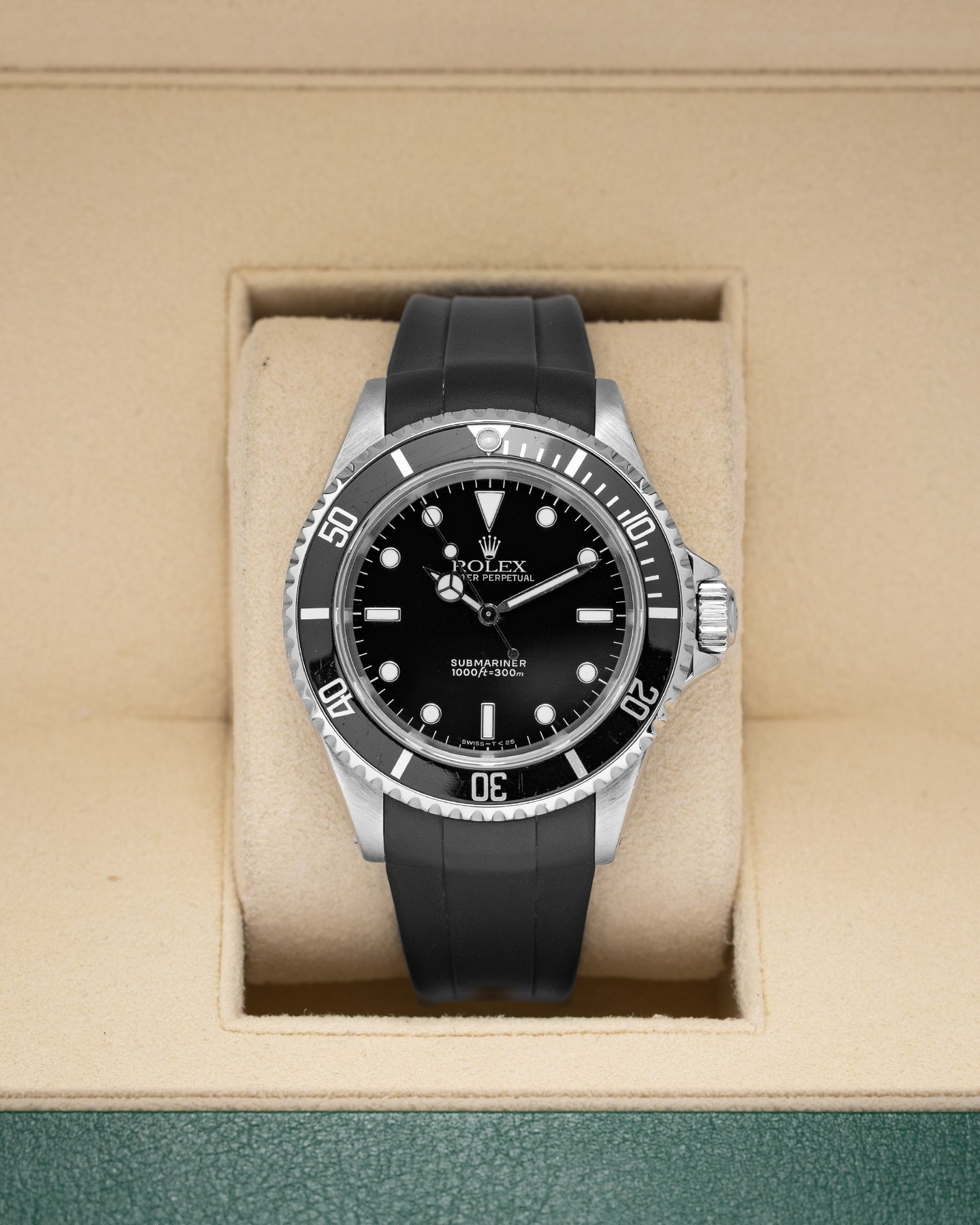 1995 Rolex Submariner 14060 | Noah's Fine Watches and Jewelry