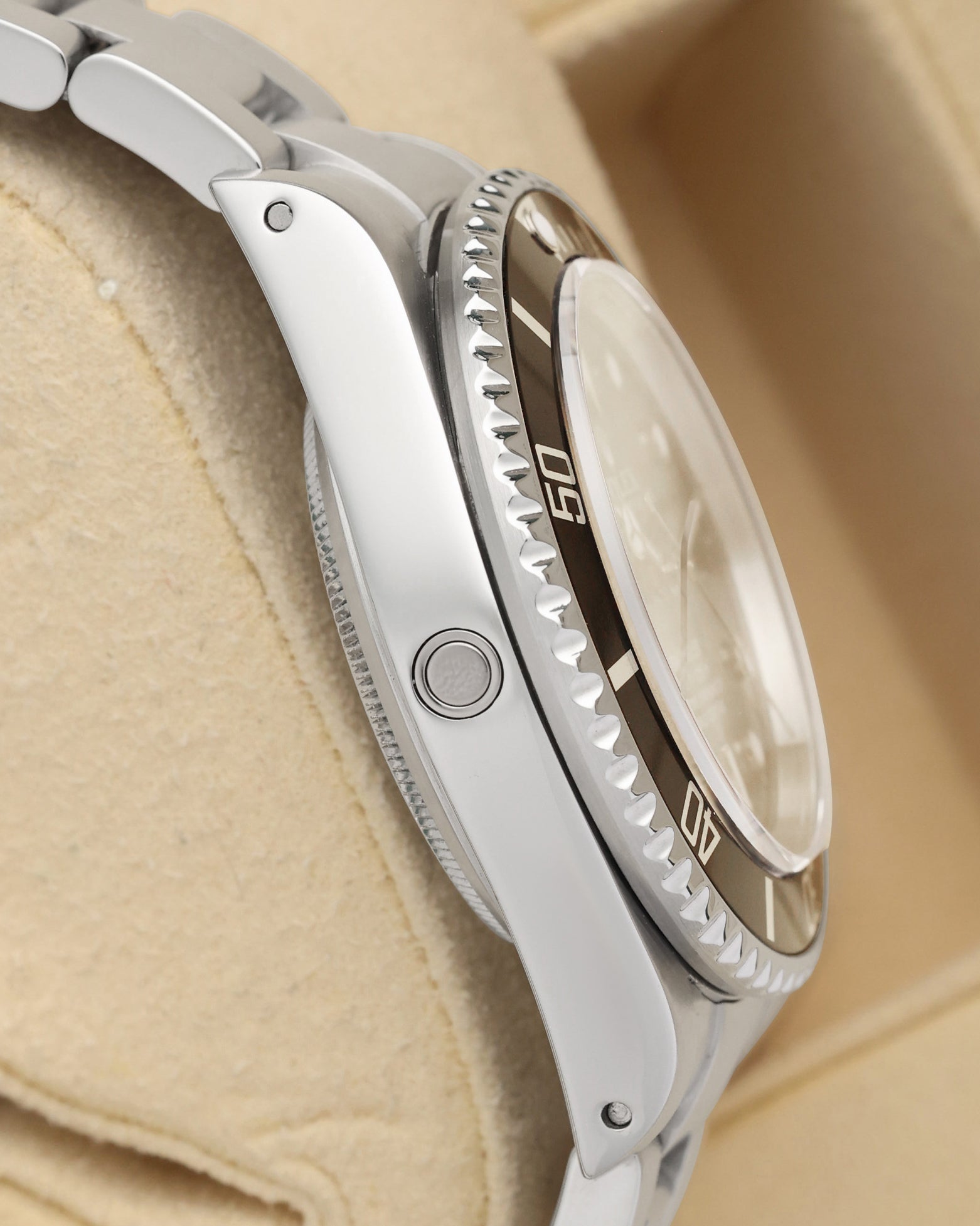 2000 Rolex Sea Dweller Watch 16600 | Noah's Fine Watches and Jewelry Dallas