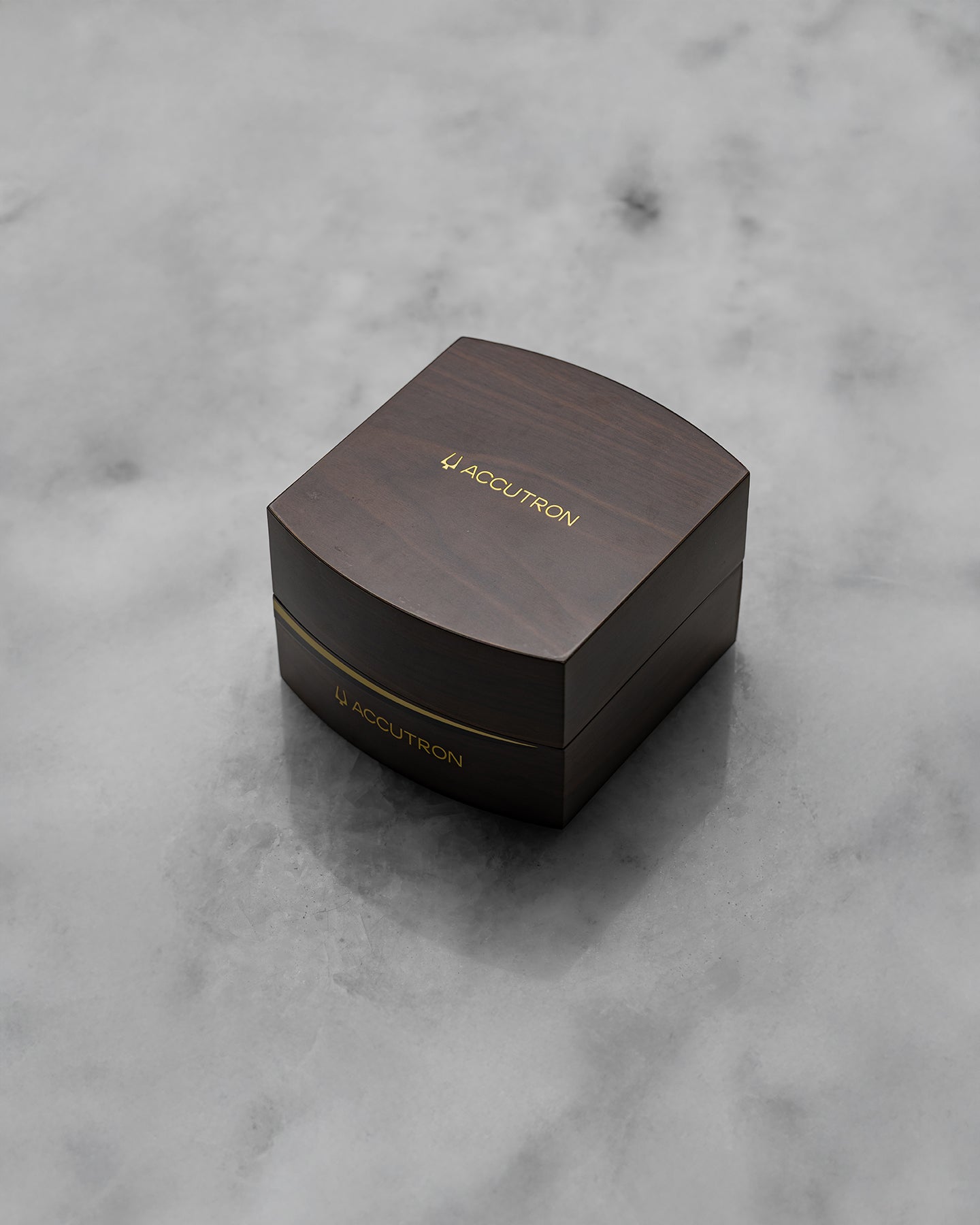 38.5 Teal Accutron Legacy 2SW6B002 | Noah's Fine Watches DFW, TX