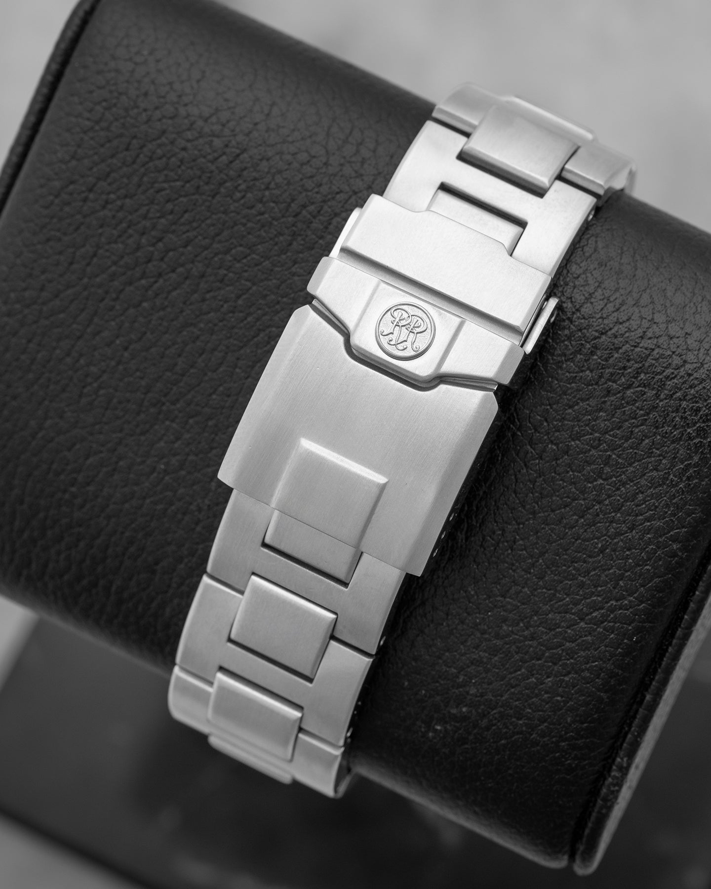 Ball Engineer Hydrocarbon GMT DG1016A | Noahs Fine Watches & Jewelry TX