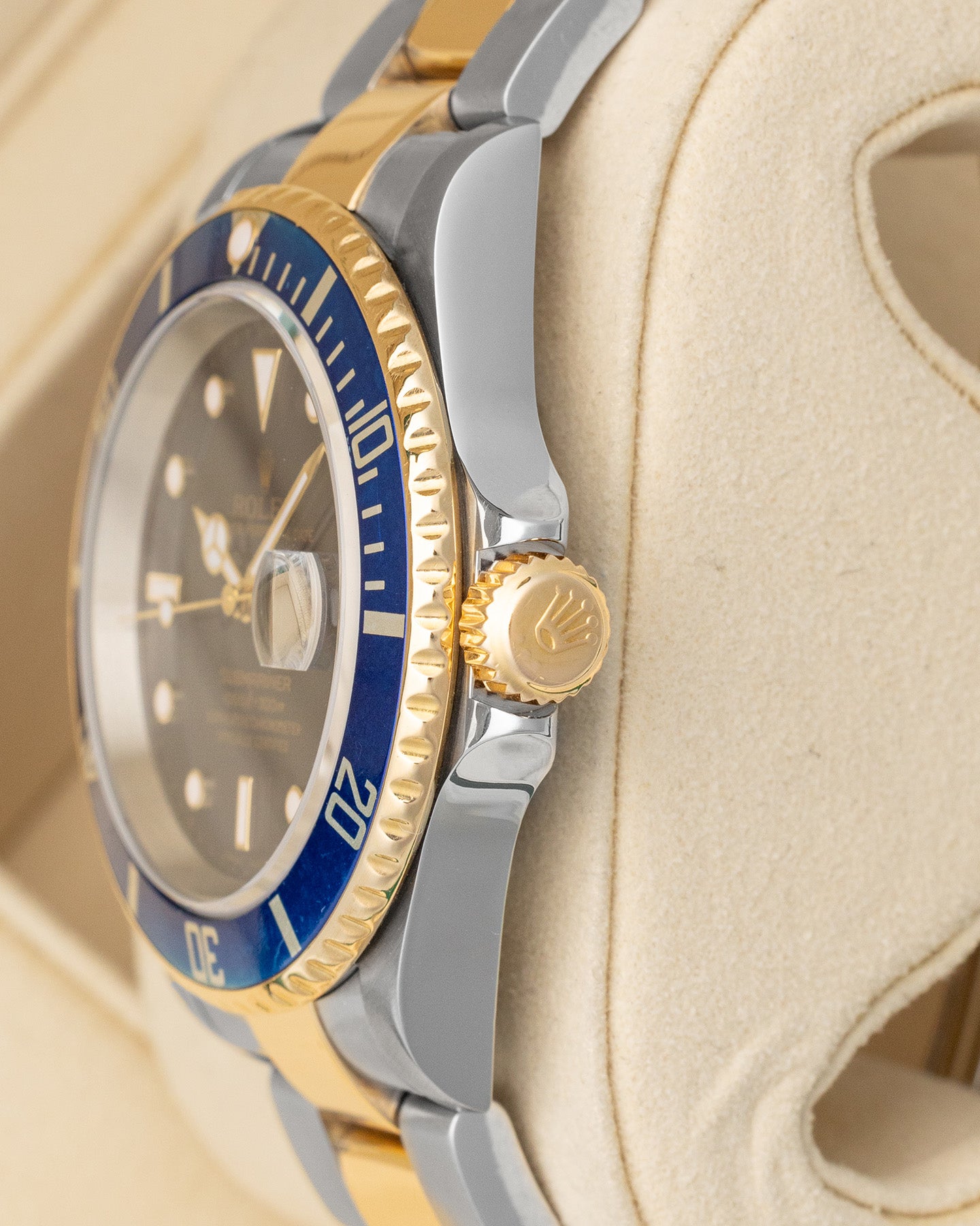Bluesy Rolex Submariner 16613 | Noah's Fine Watches DFW, Texas