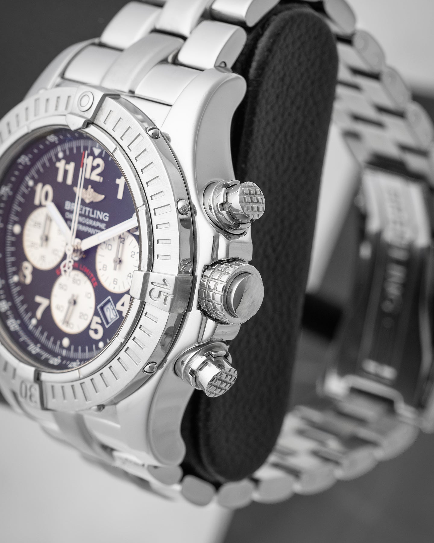 Breitling Avenger 69 Chronograph A69360 – Noah's Fine Watches