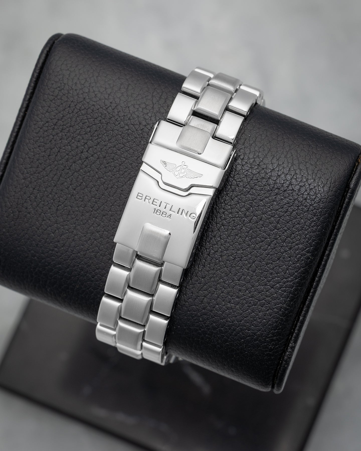 Breitling Avenger 69 Chronograph A69360 – Noah's Fine Watches