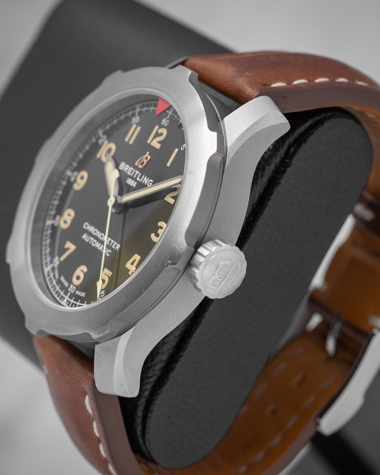 Breitling Aviator Super 8 EB2040 46mm Titanium Green – Noah's Fine