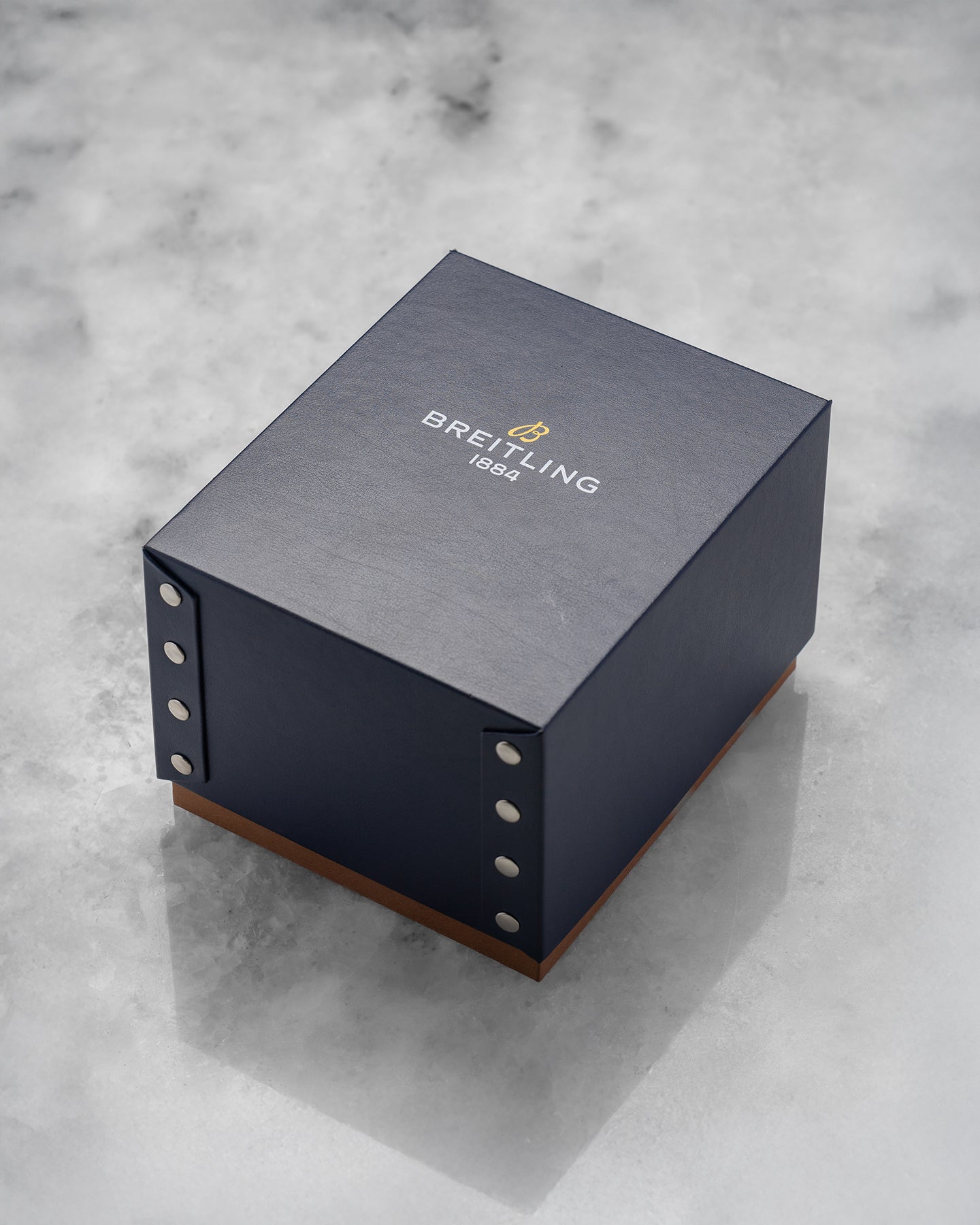 Breitling Aviator Super 8 EB2040 46mm Titanium Green – Noah's Fine