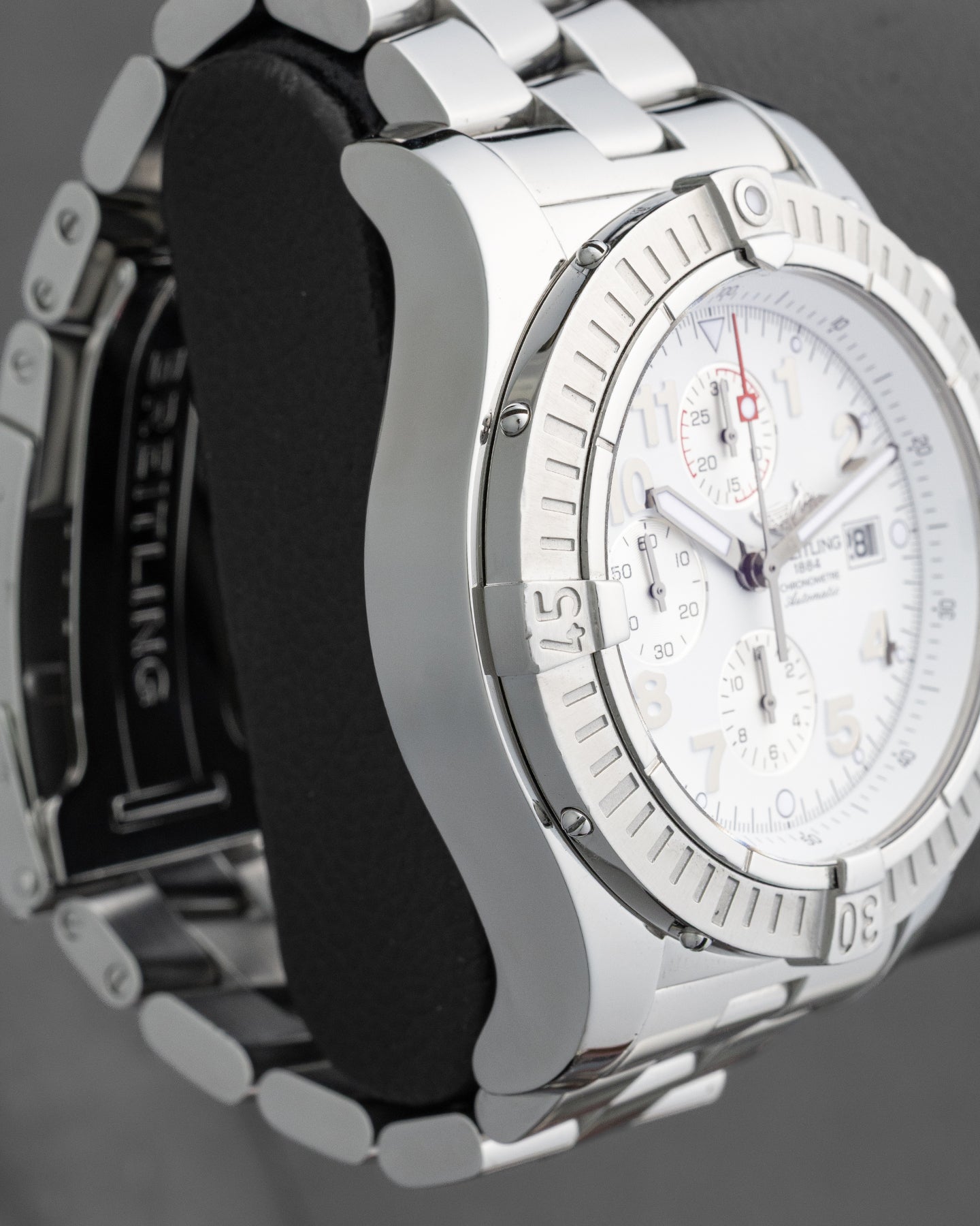 White dial Breitling Super Avenger A1337011/A562 | Noahs Fine Watches