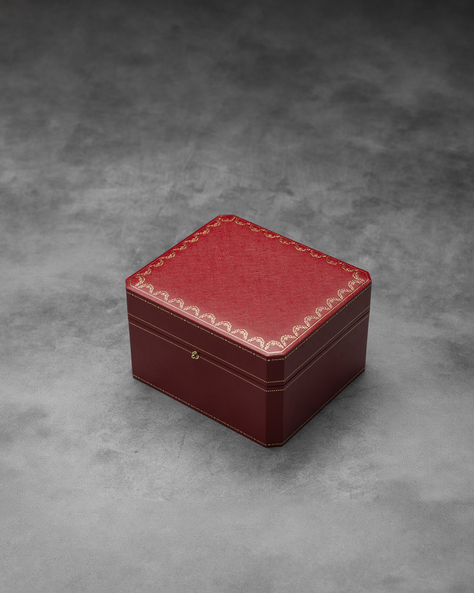 Cartier カルティエの箱 Cartier - カルティエの結婚指輪ケースと箱と袋の通販 by YUU