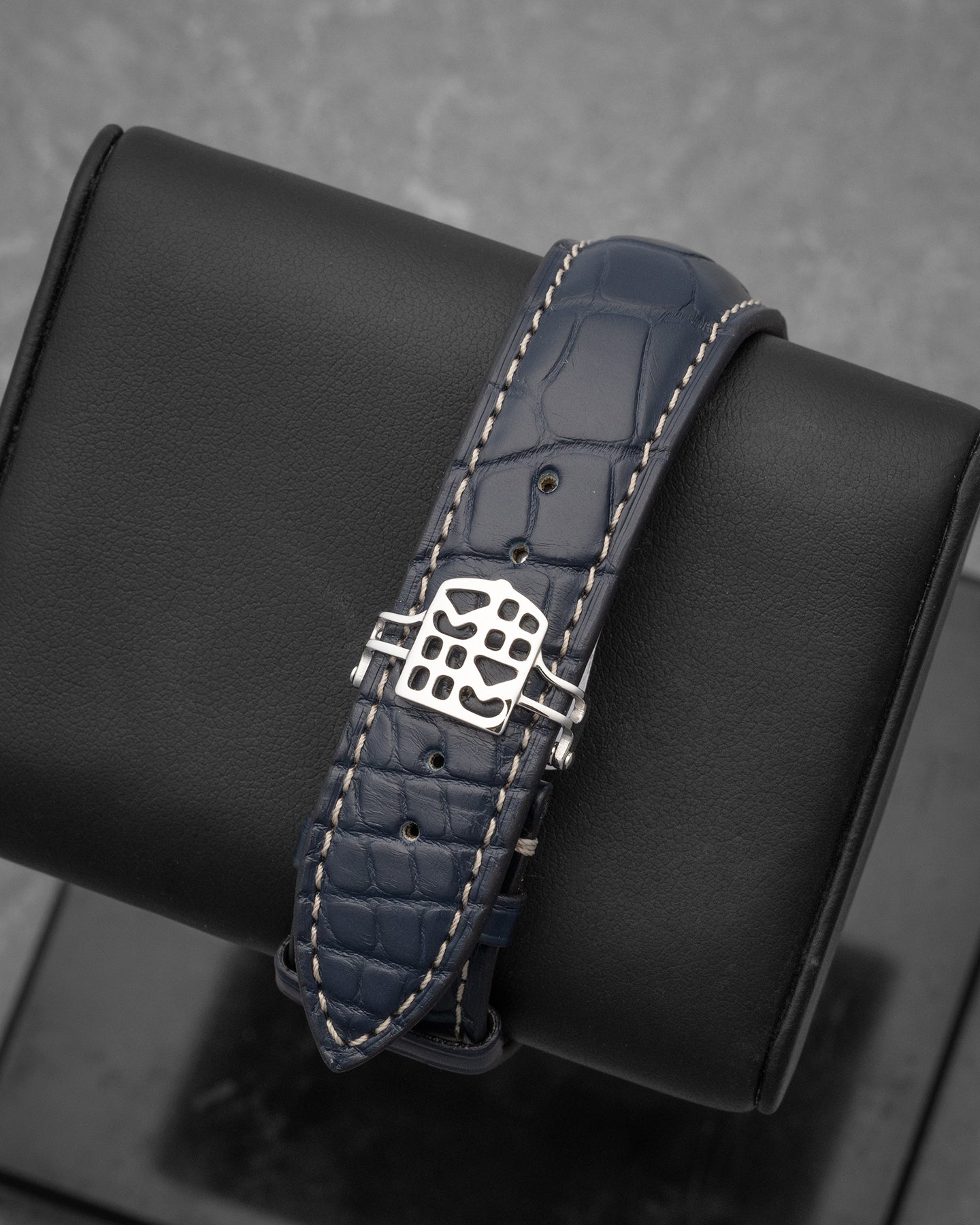 Frederique Constant Manufacture Classic Worldtimer FC-718NWM4H6 | Noahs Fine Watches & Jewelry