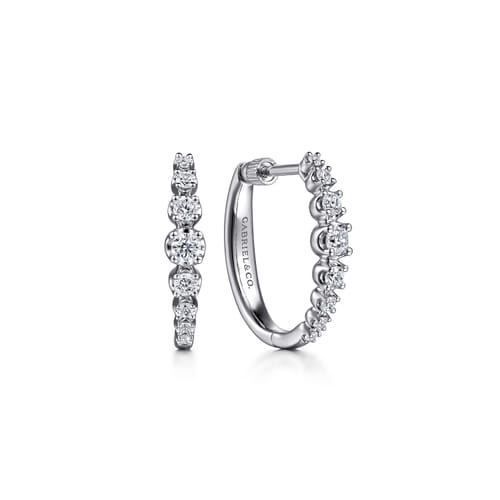 14K White Gold 20mm Buttercup Oval Hoop Diamond Earrings | Noahs Fine Jewelry
