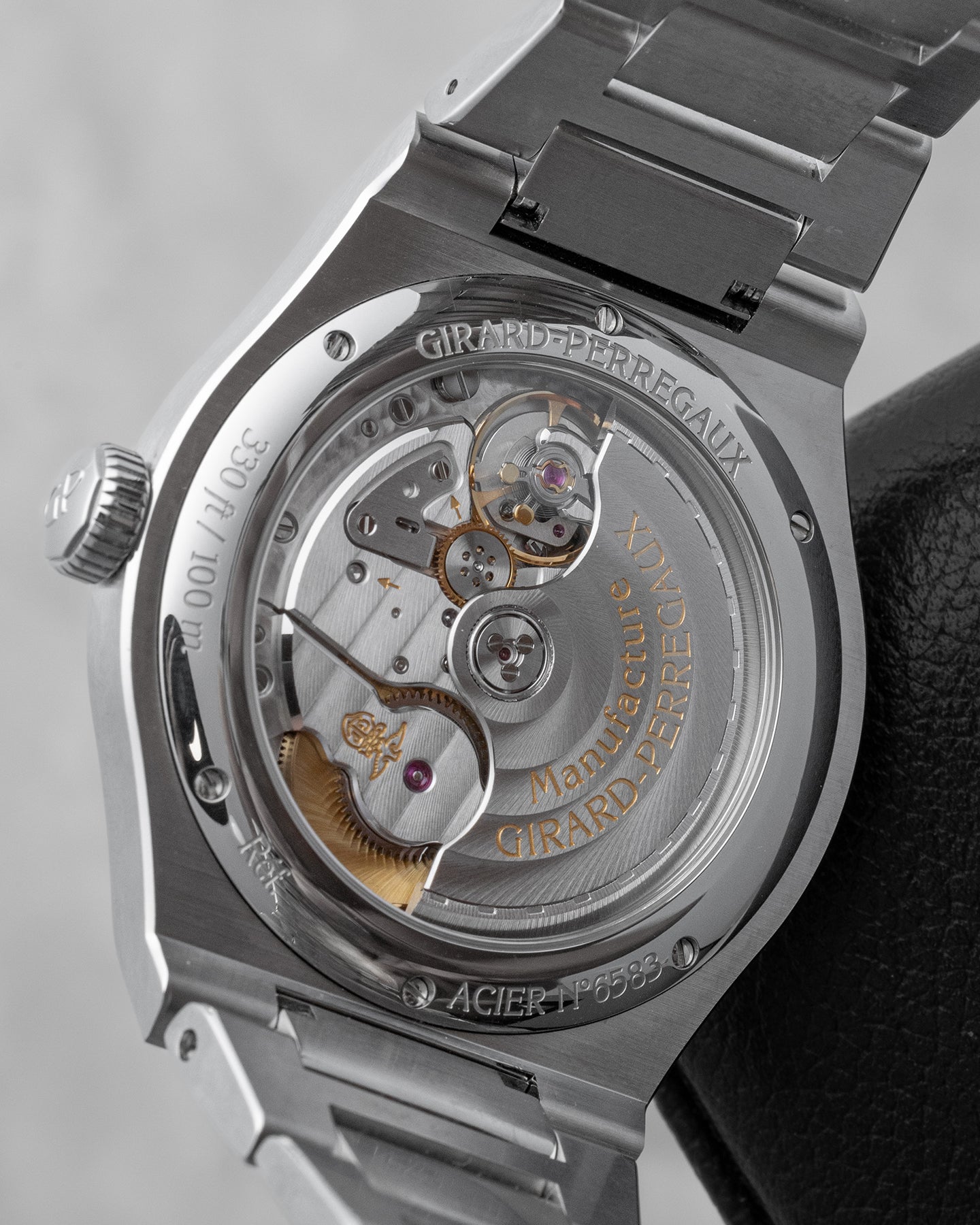 Girard Perregaux Laureato 81010-11-431-11A | Noahs Fine Jewelry & Watches DFW